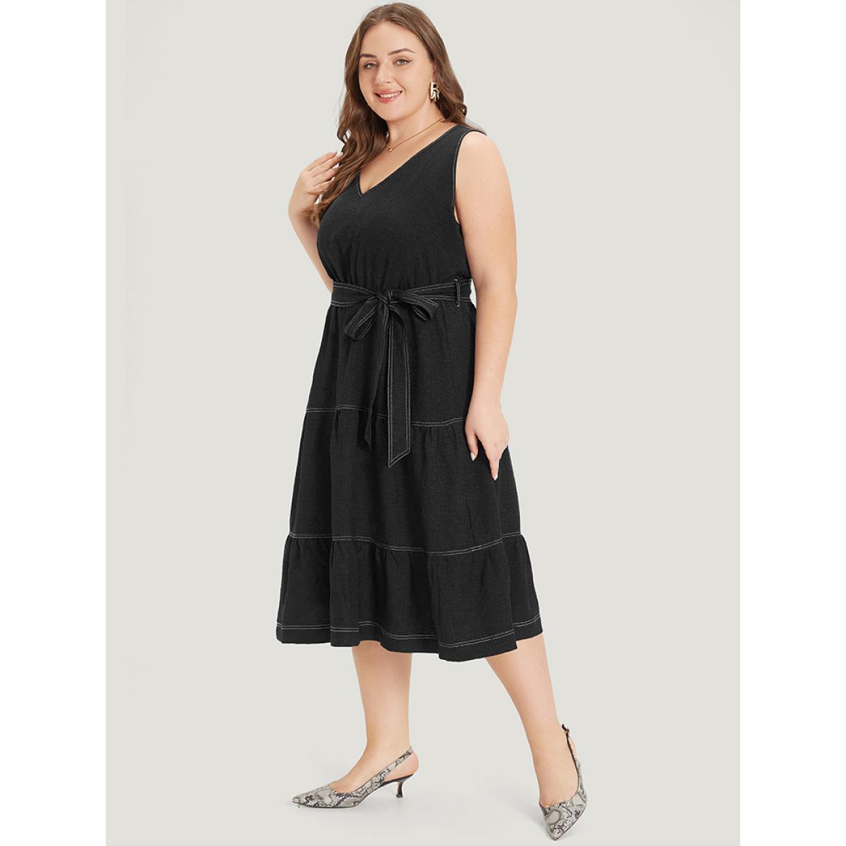 Plus Size Plain Pocket Belted Layered Contrast Dress Black Women Office Plain V-neck Sleeveless Curvy Midi Dress BloomChic 26/4X Product Image