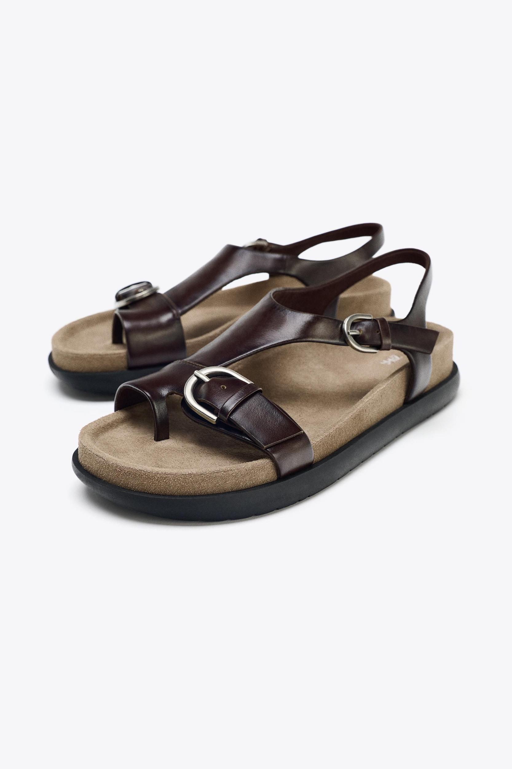 FLAT LEATHER SANDALS Product Image