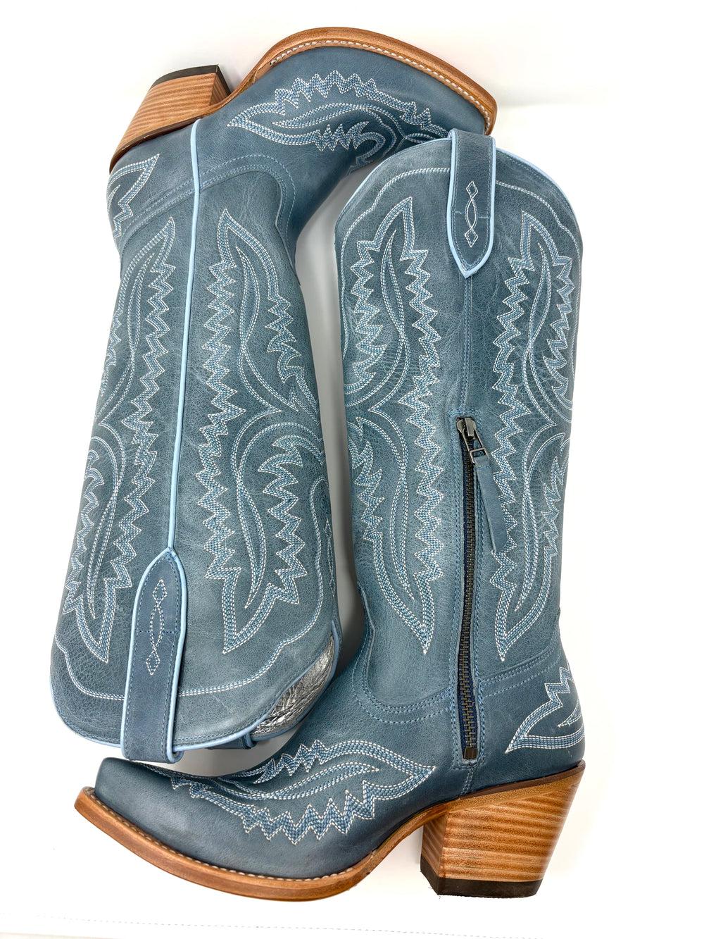 Women's Ariat Vintage Denim Casanova XToe Boots Product Image