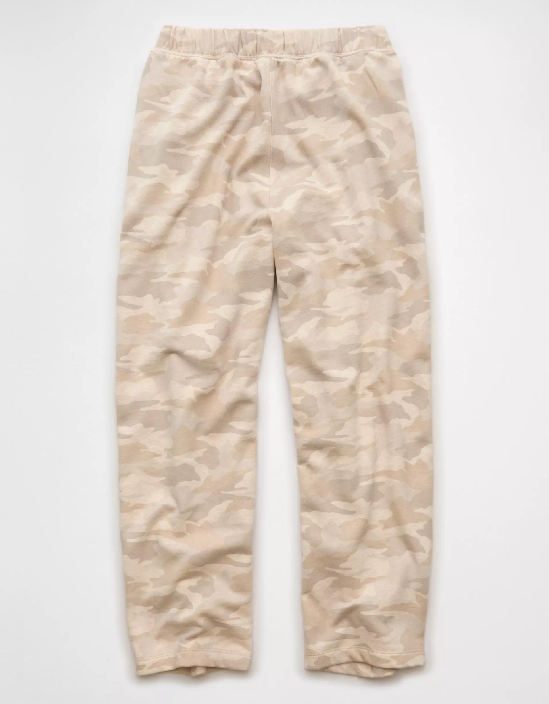 AE Everyday Luxe Barrel Sweatpant Product Image