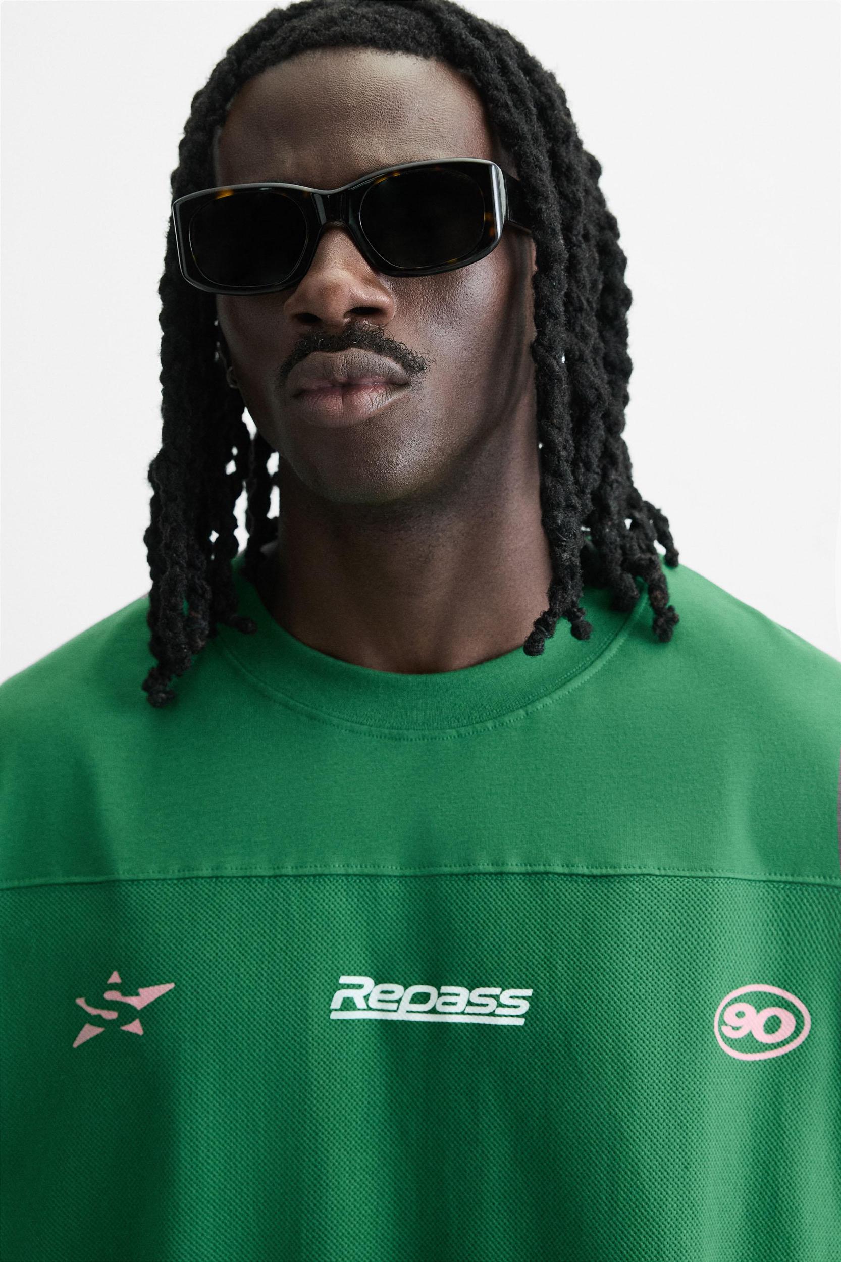 MESH STRIPE T-SHIRT Product Image