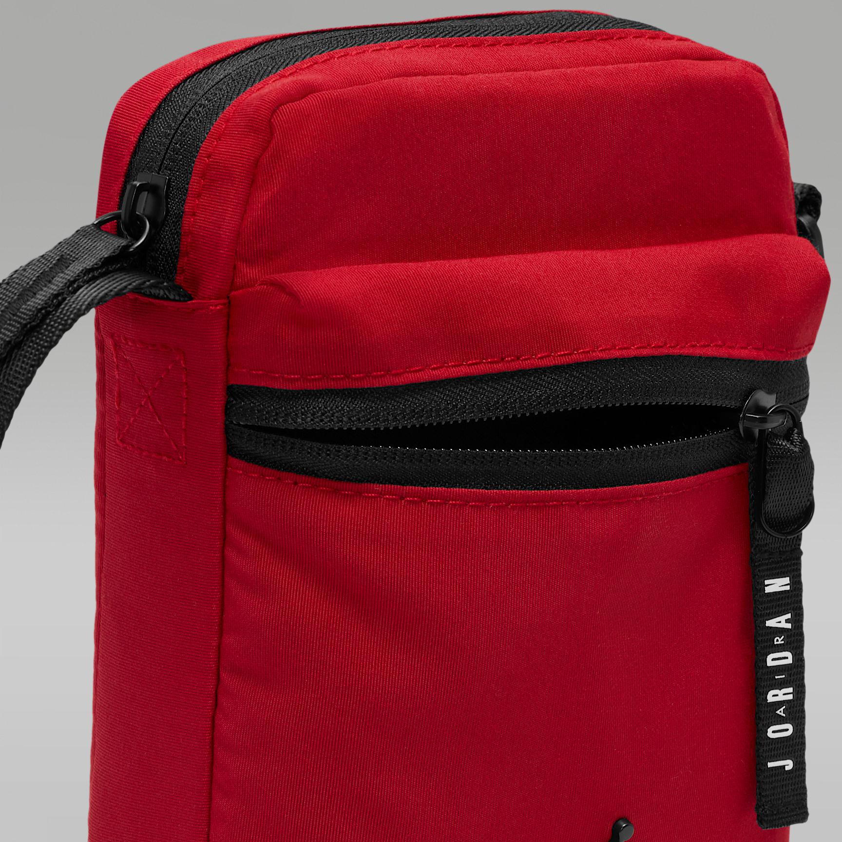 Jordan Festival Bag Product Image