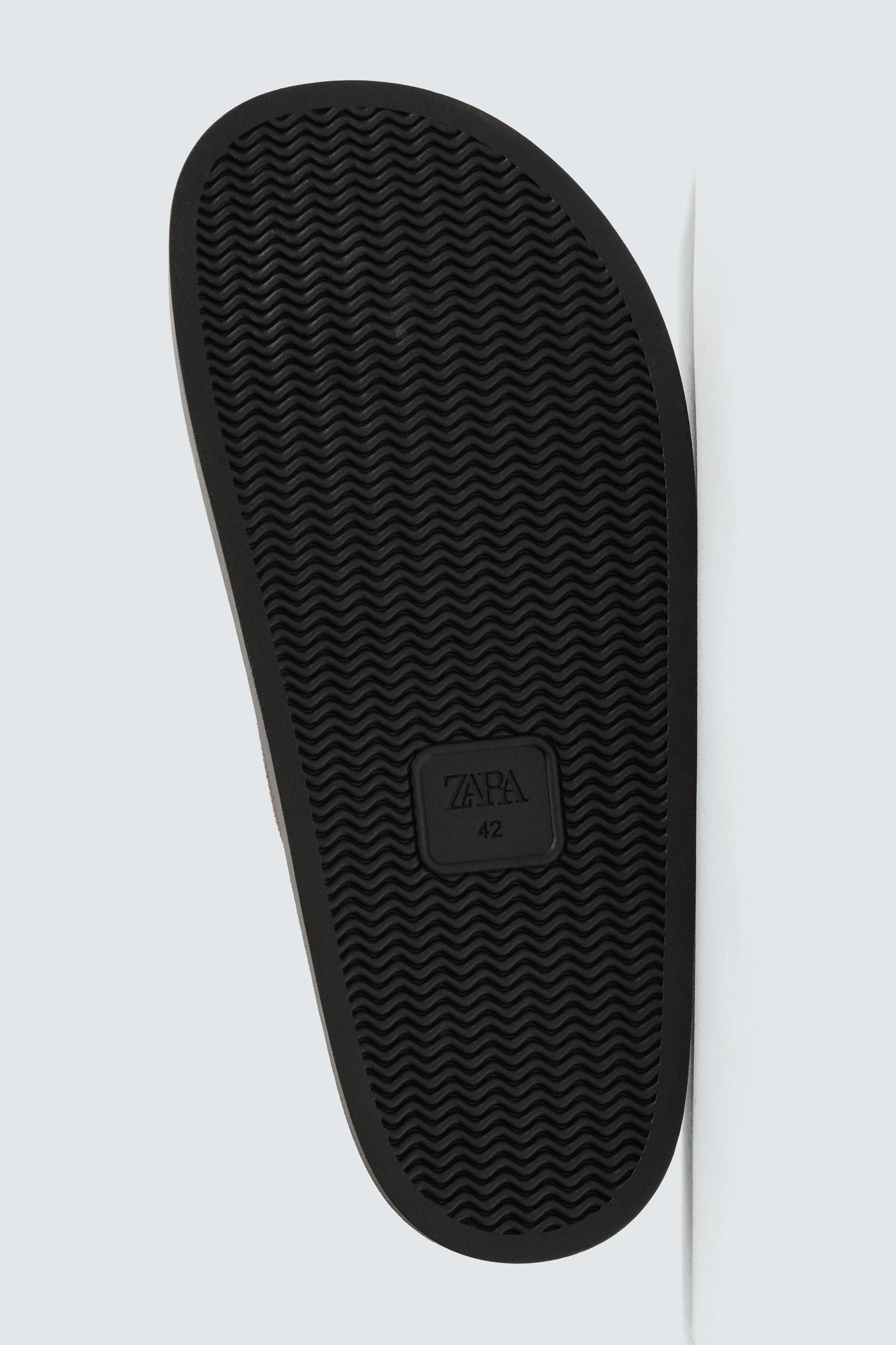 LEATHER CLOGS Product Image