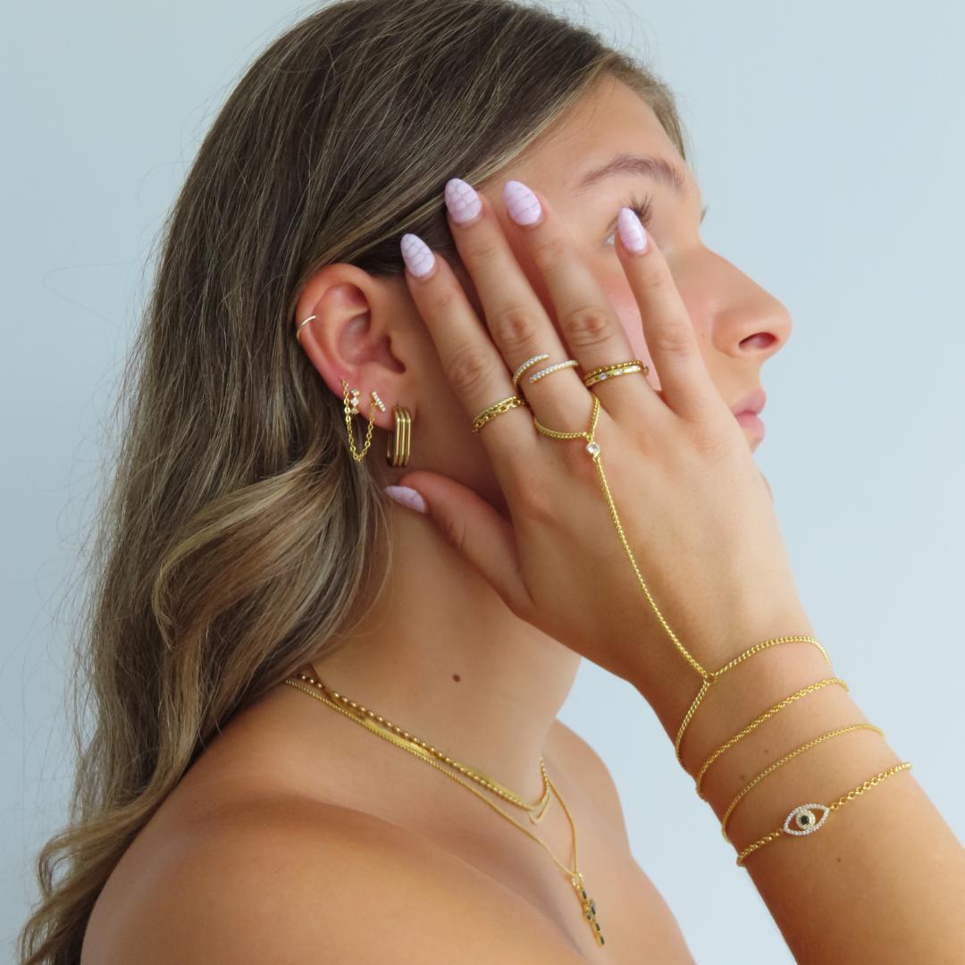 Girly Pearly Bracelet Product Image