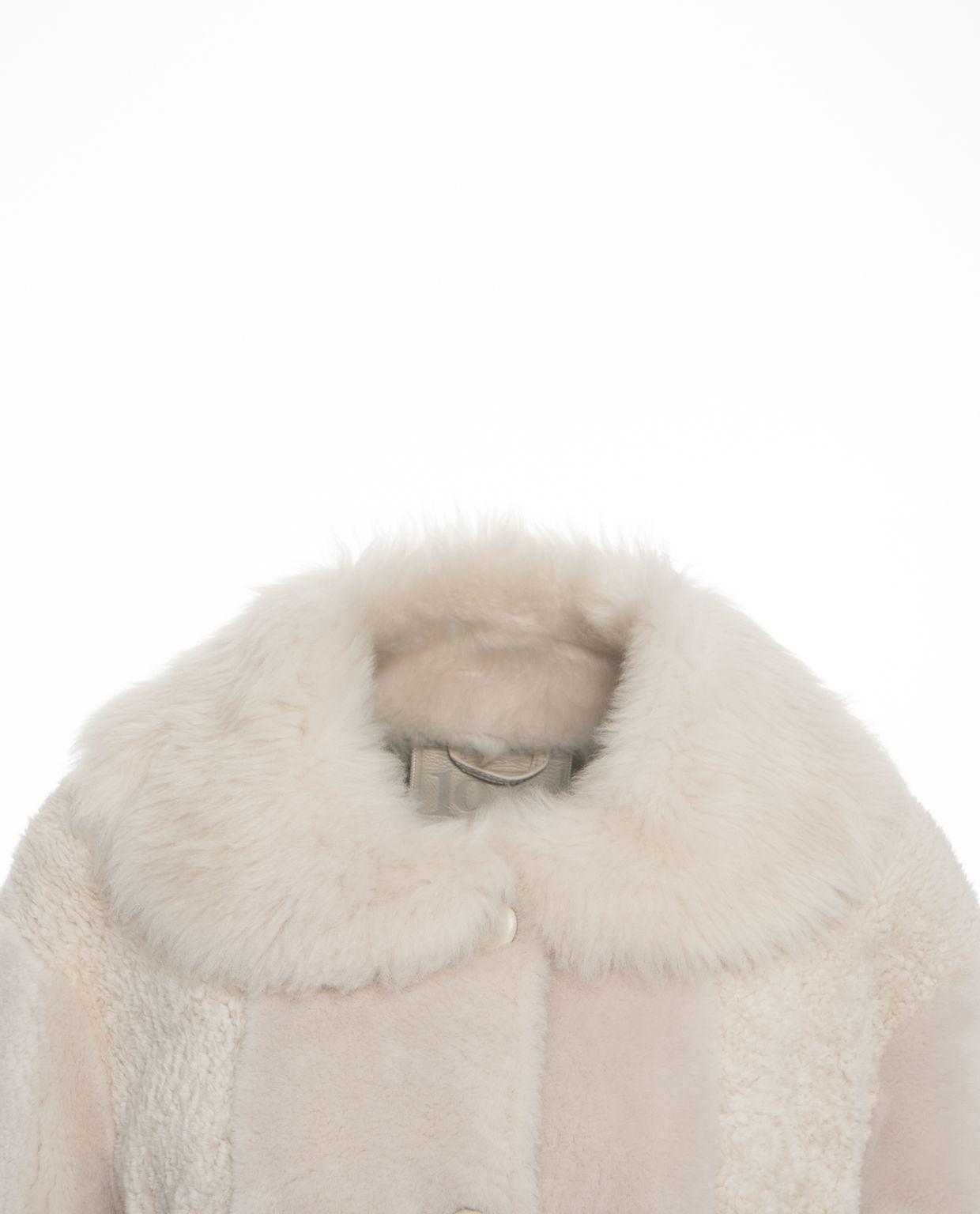 Lambskin coat Product Image