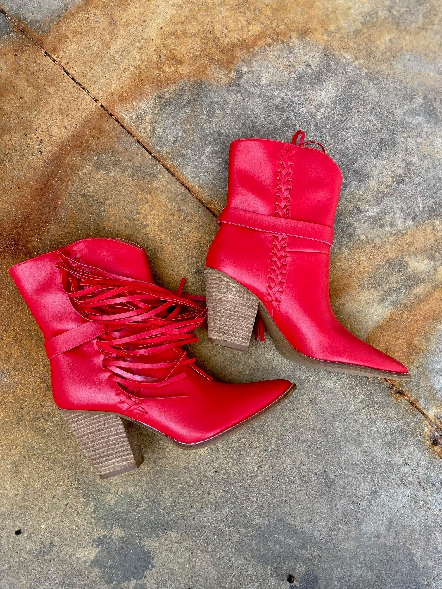 Lady In Red Boots* Product Image