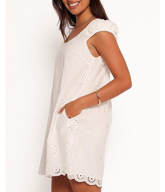 Petal & Pup Pammy Round Neckline Cap Sleeve Scallop Hemline Mini Dress Product Image