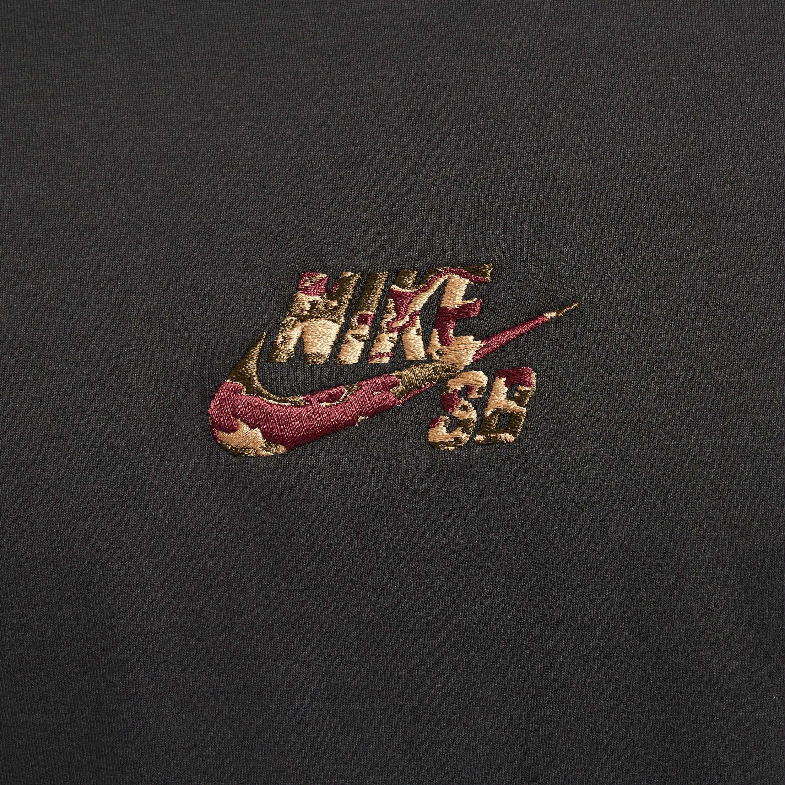Mens Nike Sportswear Max90 T-Shirt | FZ7981-023 Product Image