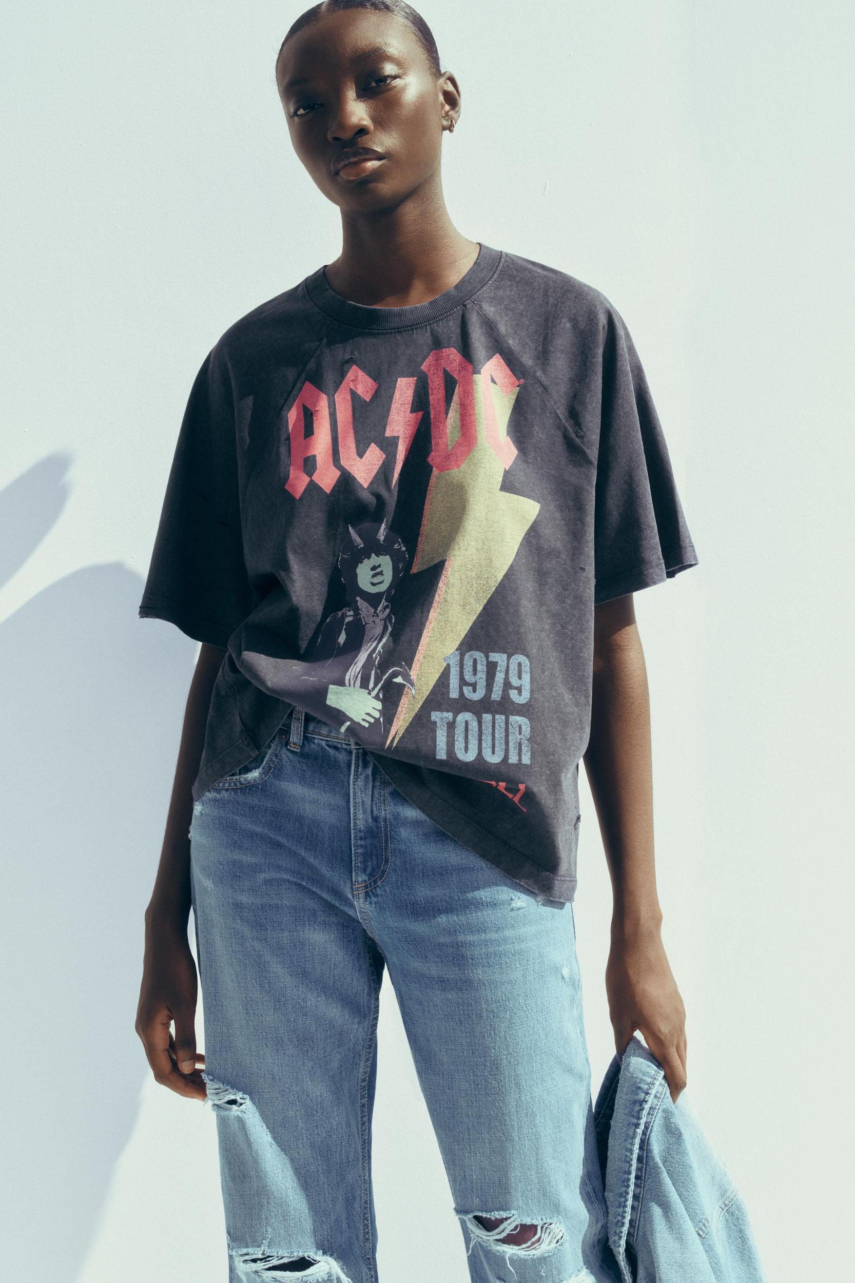 WASHED EFFECT T-SHIRT ©AC/DC Product Image