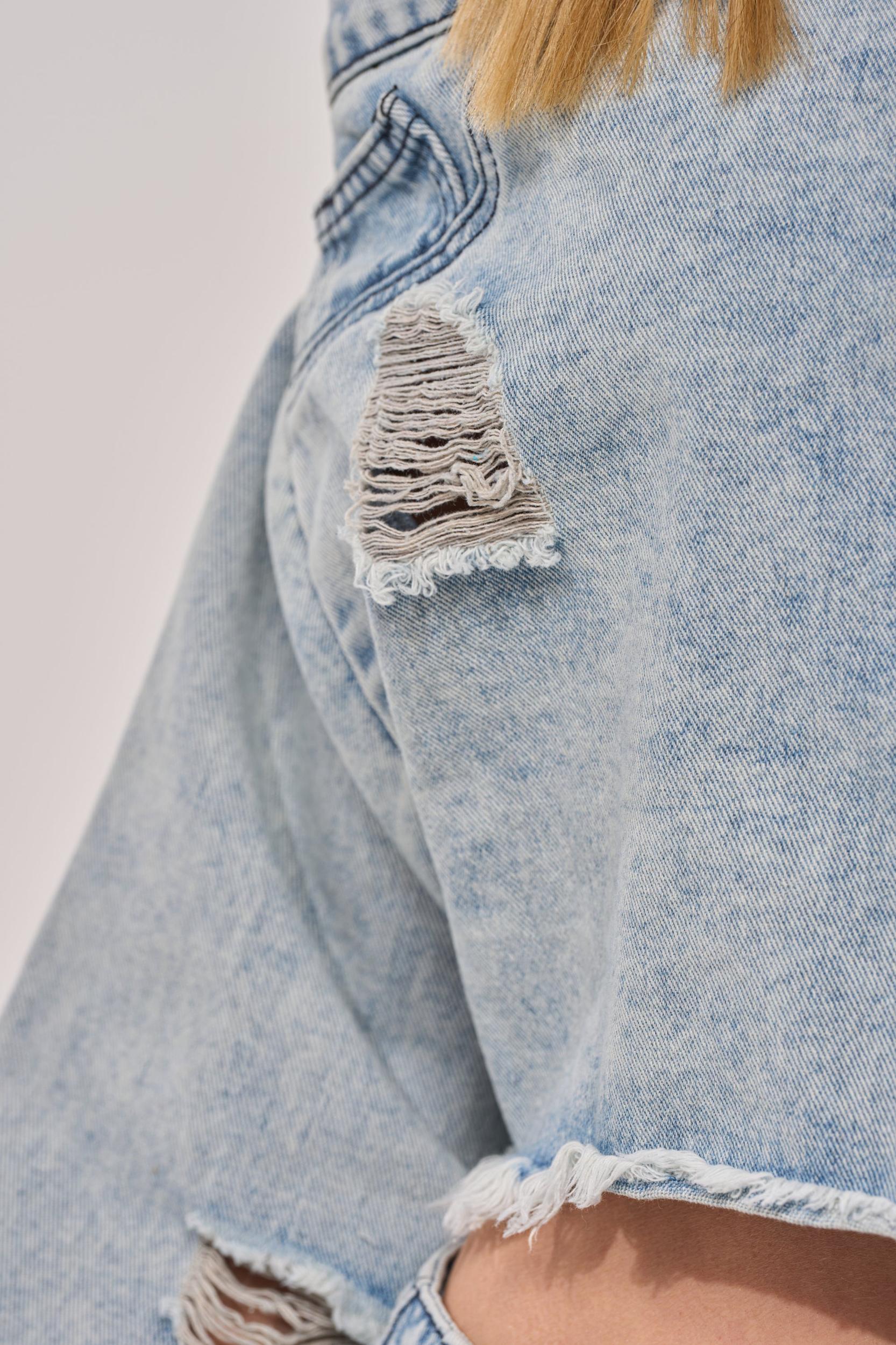 CAMILLE DENIM BLOUSE Product Image