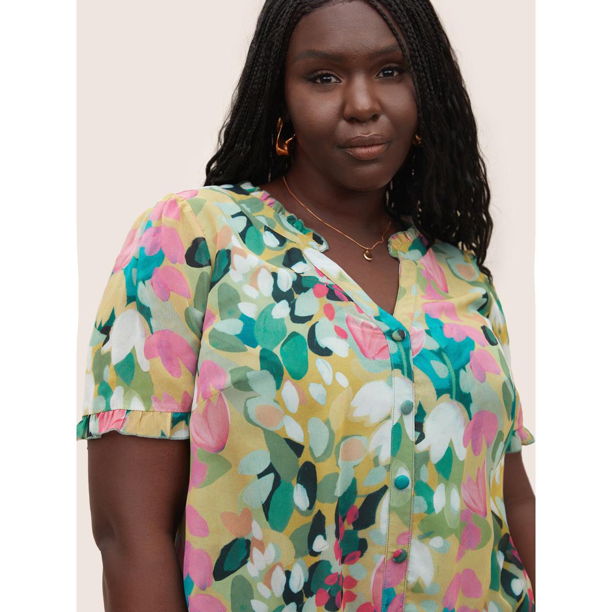 Plus Size Green Floral Print Frill Trim Button Detail Blouse Women Resort Short sleeve V-neck Vacation Blouses BloomChic 18-20/2X Product Image
