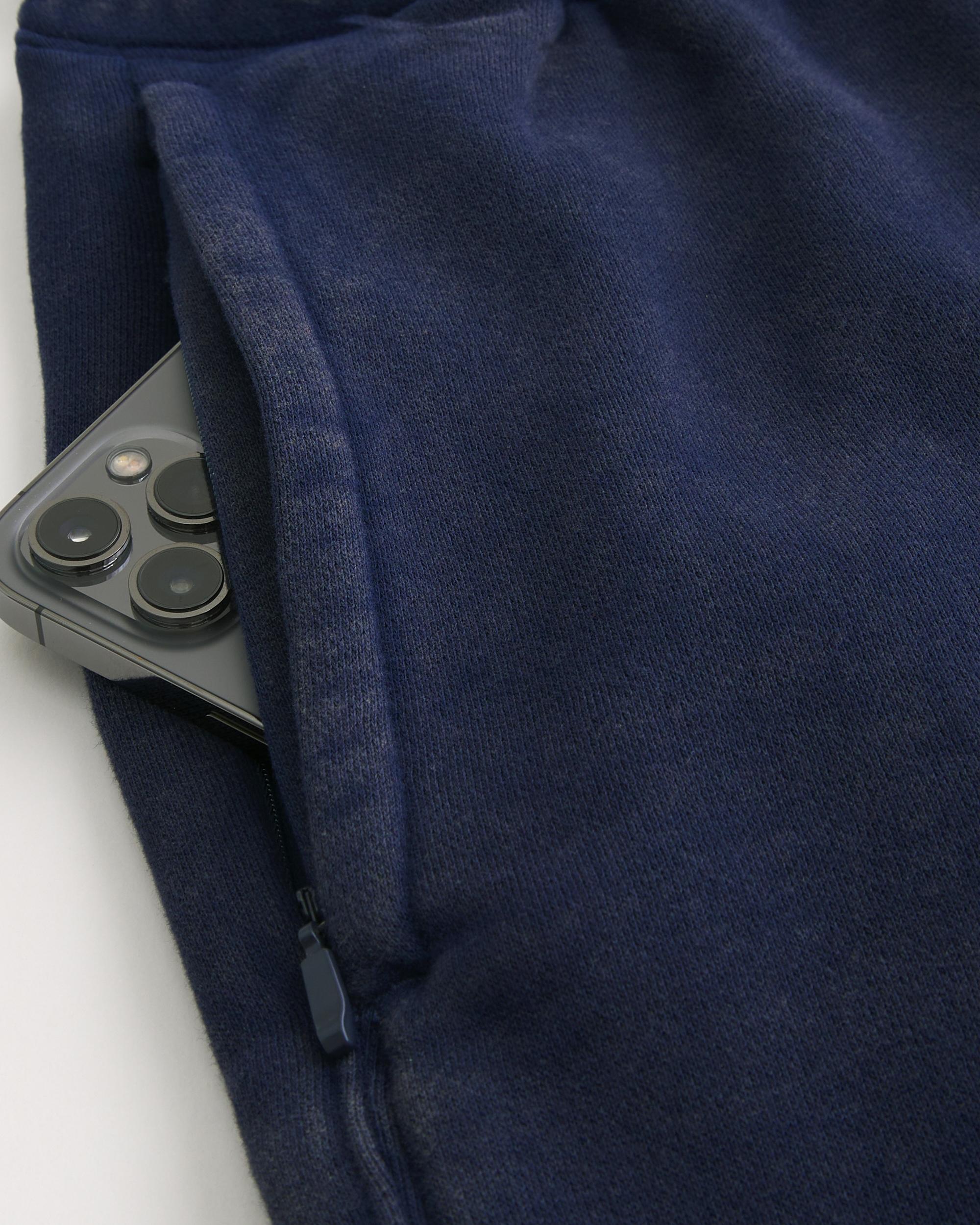 Mid-Thigh Loose Fleece Shorts Product Image