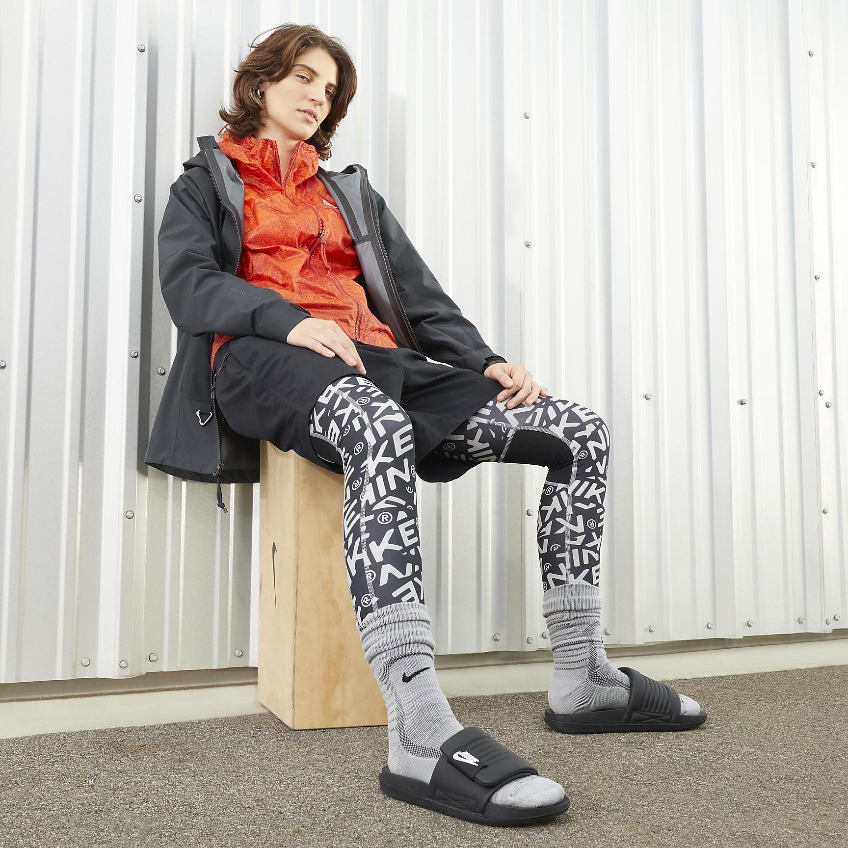 Nike Womens Offcourt Adjust Slides | DV1033-002 Product Image