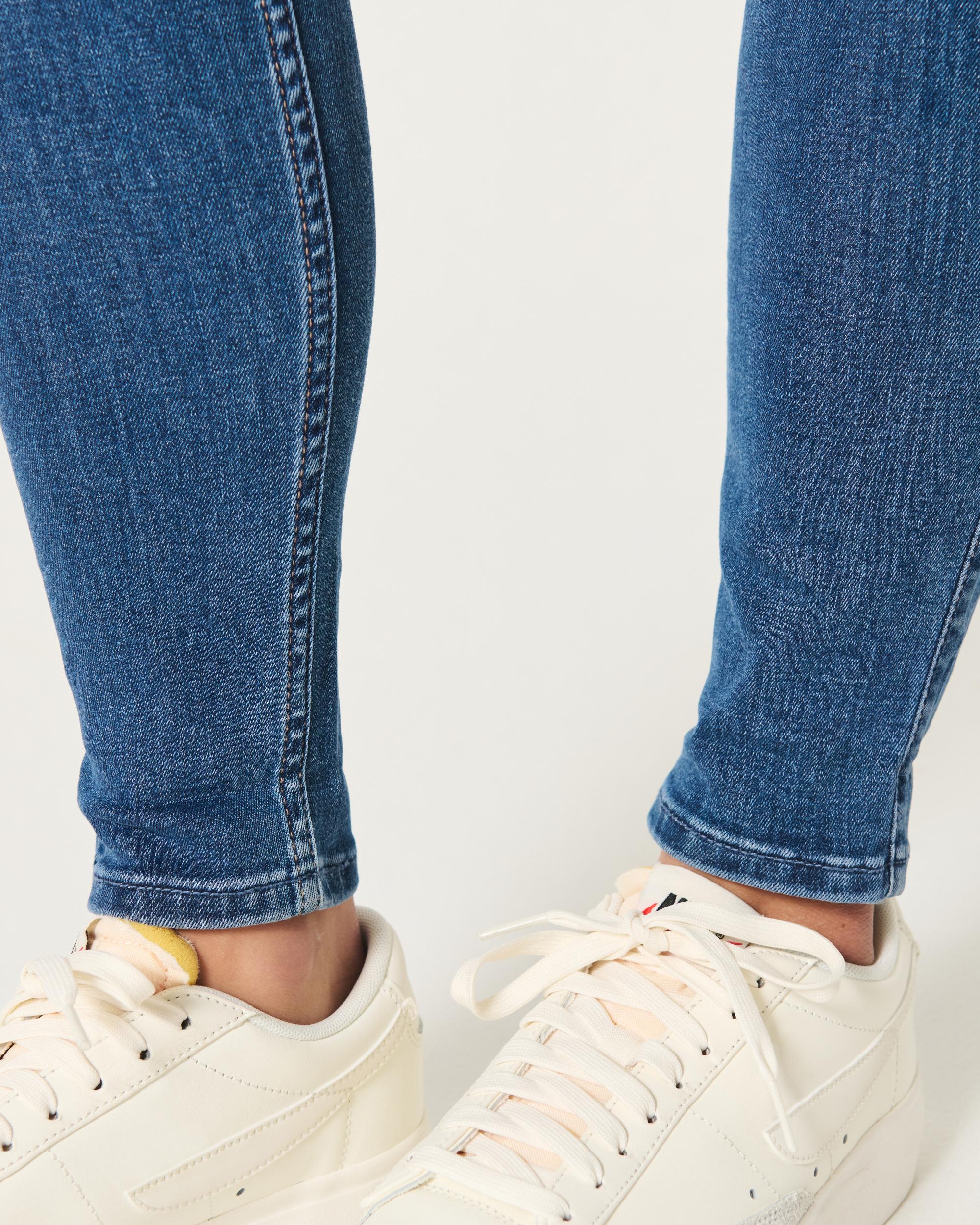 Curvy High-Rise Dark Wash Super Skinny Jeans Product Image