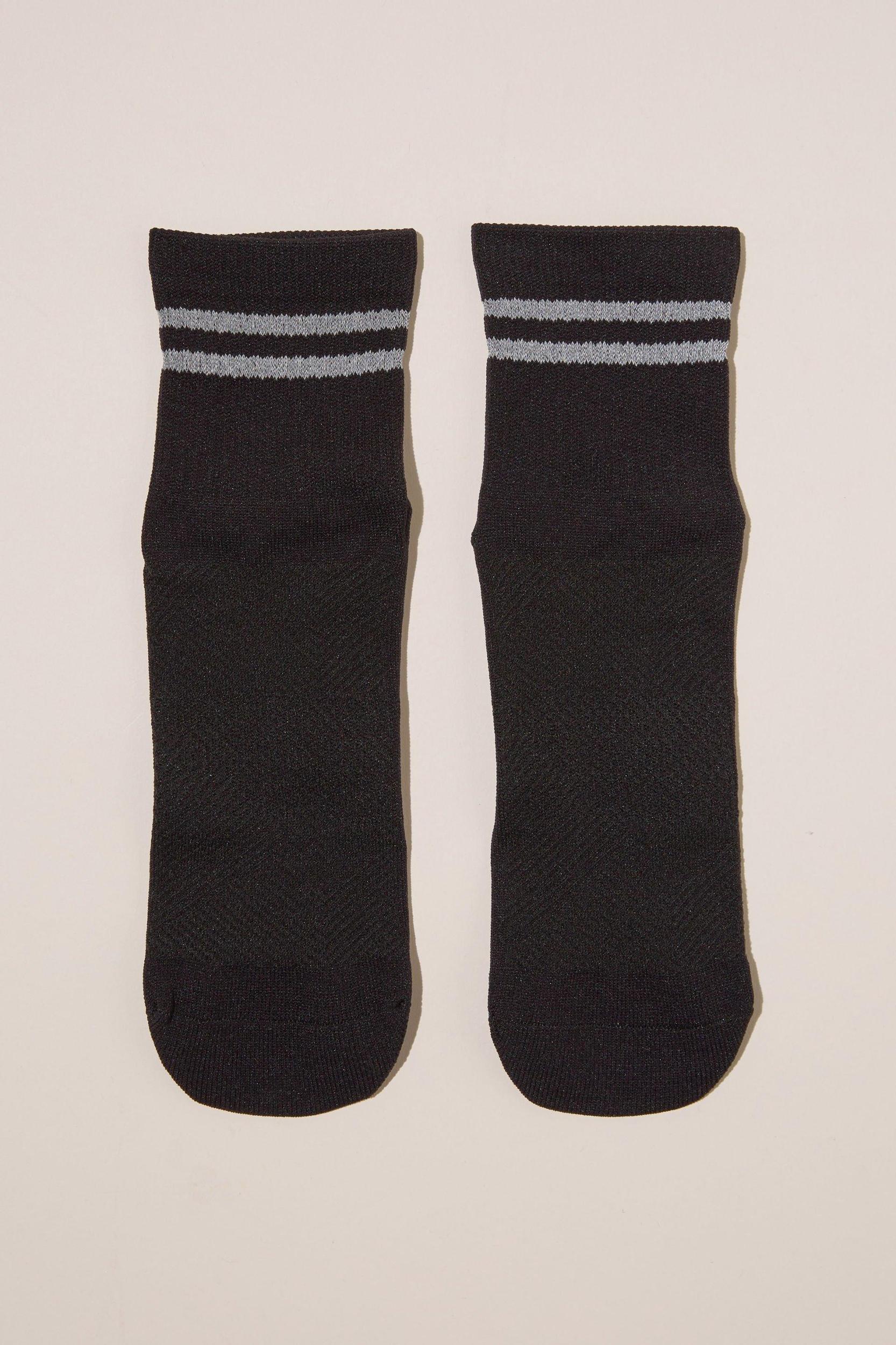 Performance Mid Crew Running Sock Product Image