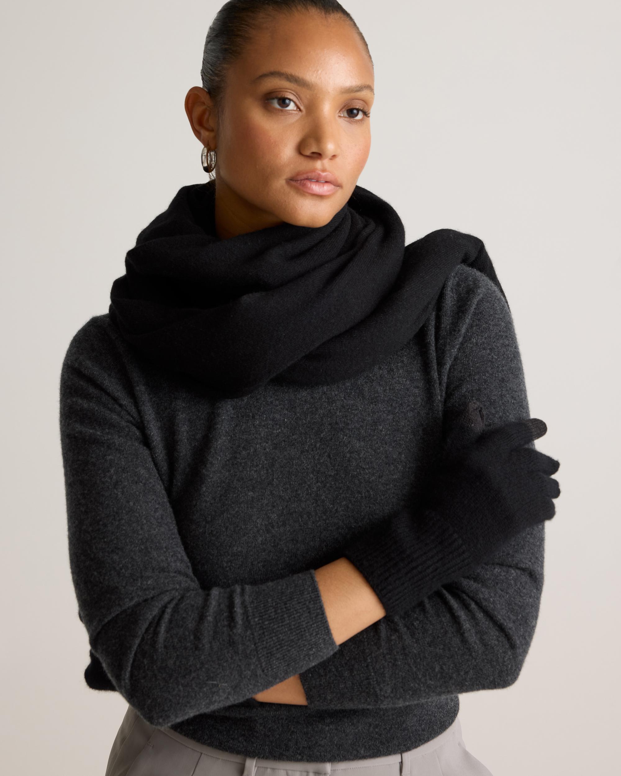 Quince | Women's Mongolian Cashmere Gloves Product Image