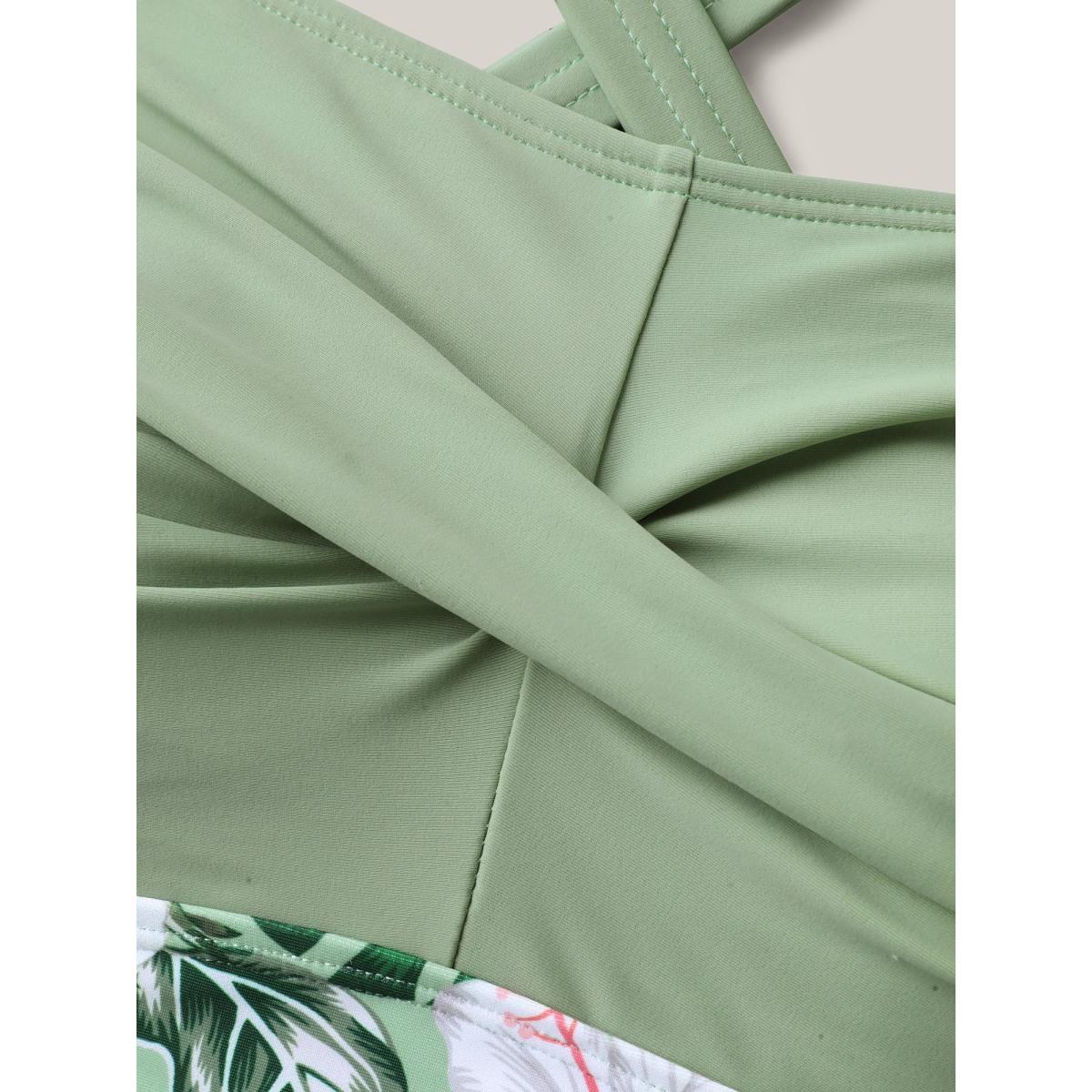 Plus Size Twist-Front Floral Spliced One-Piece Swimsuit Women's Swimwear LightGreen Resort Twist Curve Bathing Suits High stretch One Pieces BloomChic 28/5X Product Image