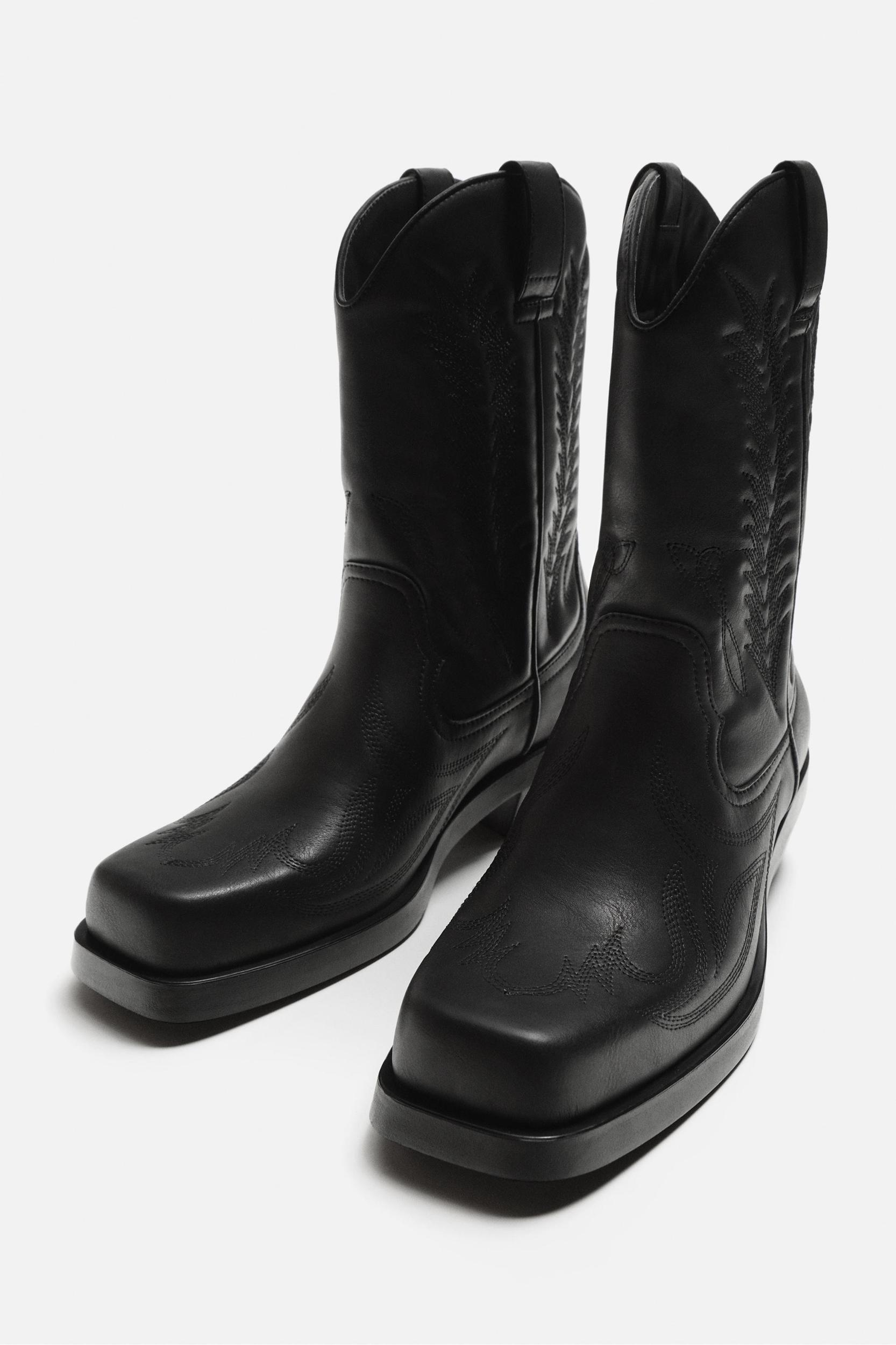 TOPSTITCHED COWBOY BOOTS Product Image