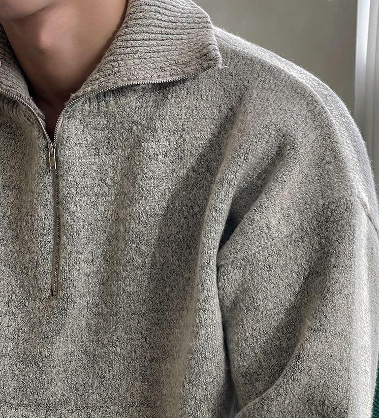 RT No. 5555 KNITTED HALF TURTLENECK COLLAR HALF ZIP-UP SWEATER Product Image