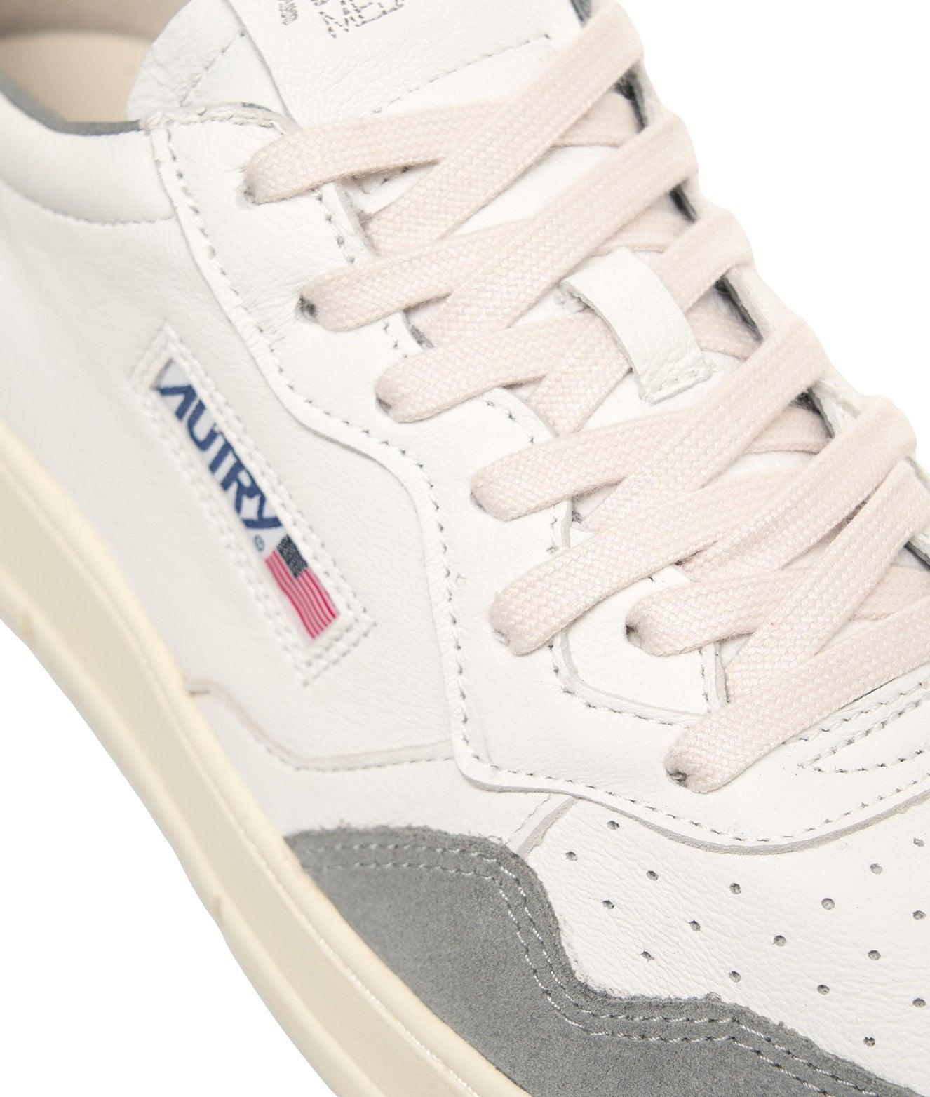 Sneakers 'Medalist Low' Product Image