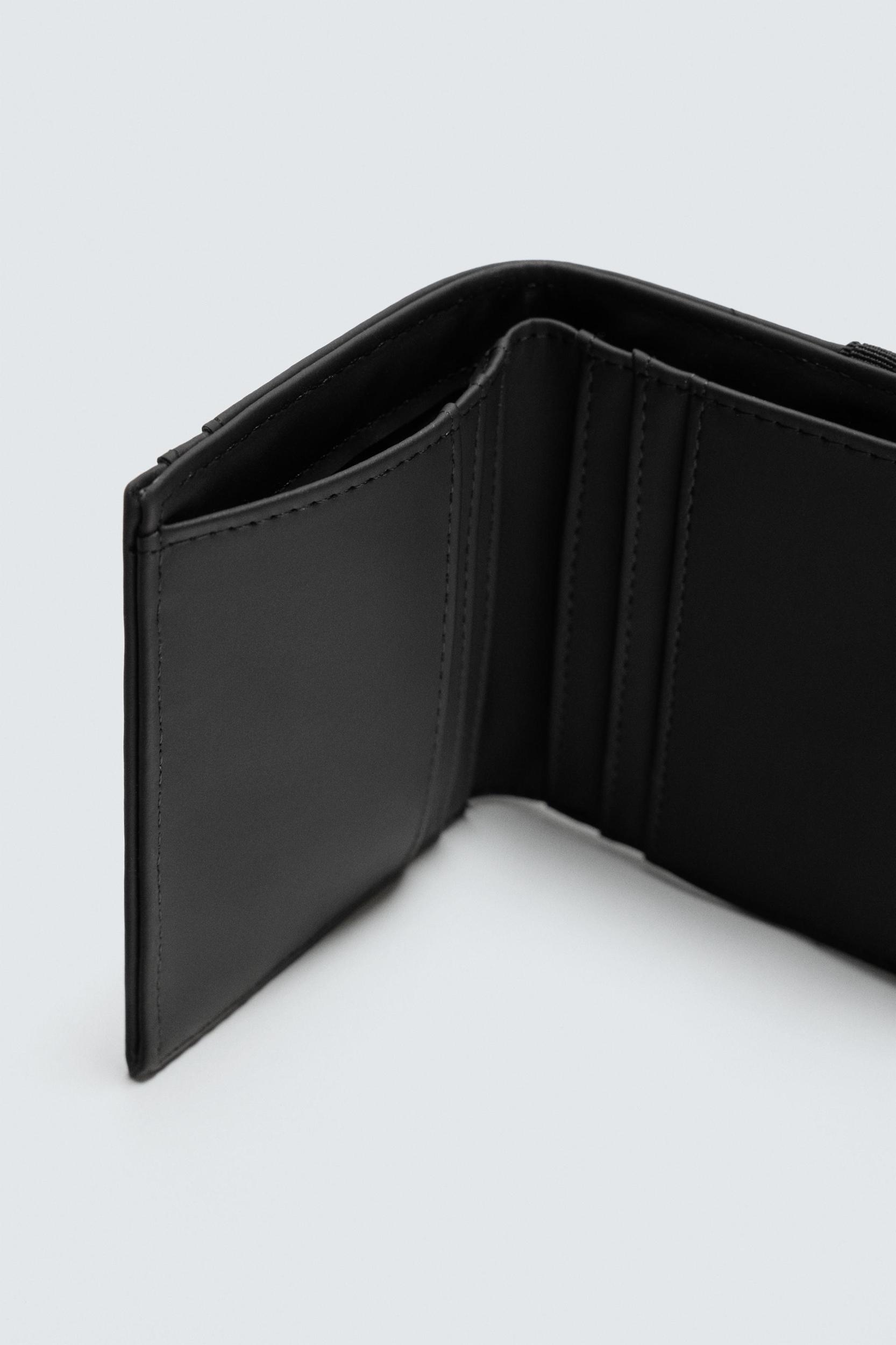 RUBBERIZED COIN WALLET Product Image