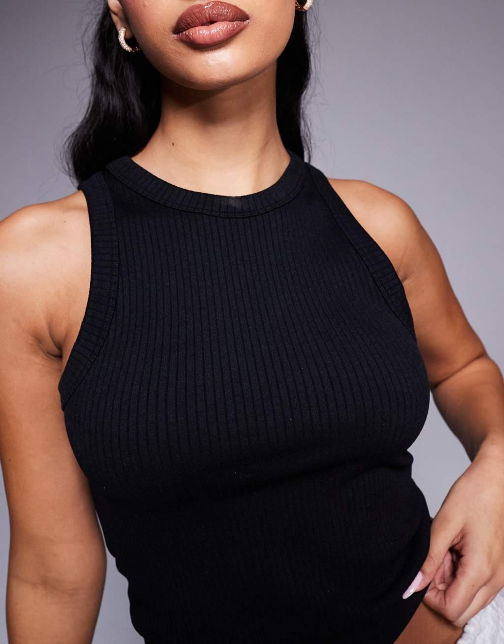 4505 Icon seamless ribbed 90s cropped tank top in black  Product Image