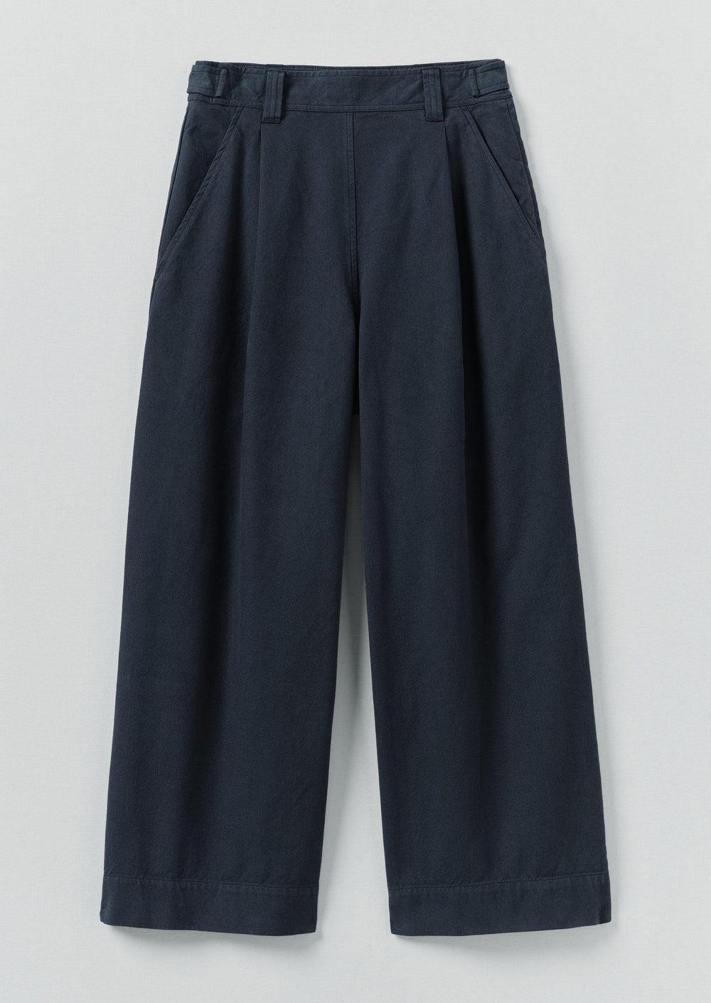 Cotton Canvas Pleat Front Pants | Blue Navy Product Image