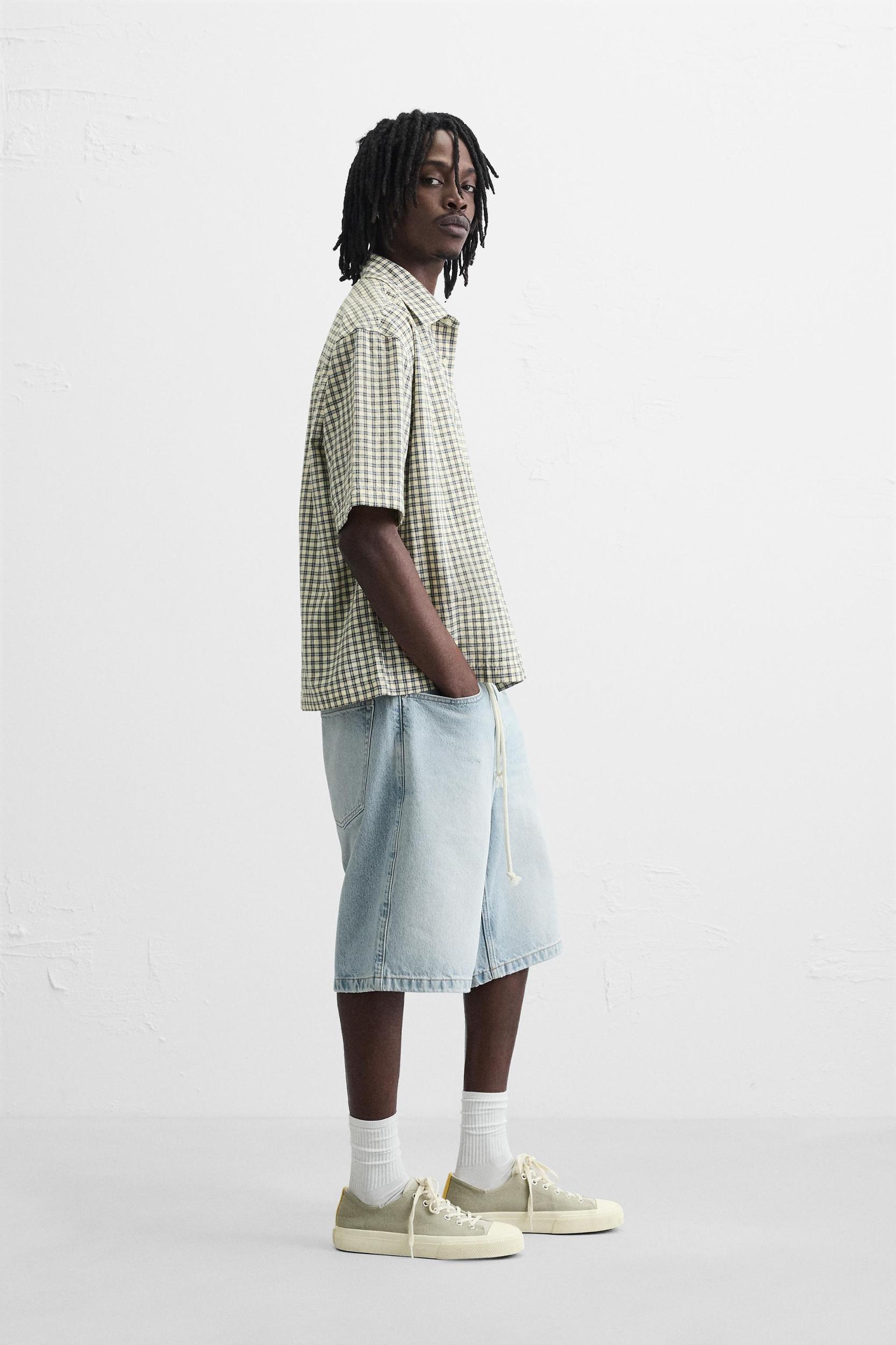 BAGGY FIT DENIM SHORTS Product Image