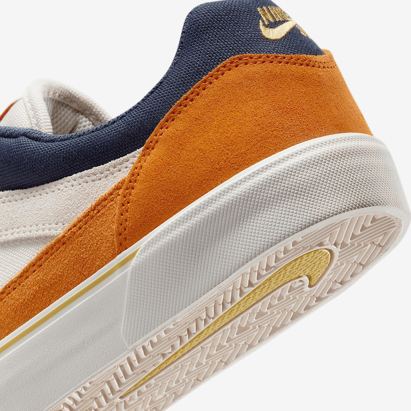 Mens Nike SB Malor Shoes | FV6064-103 Product Image