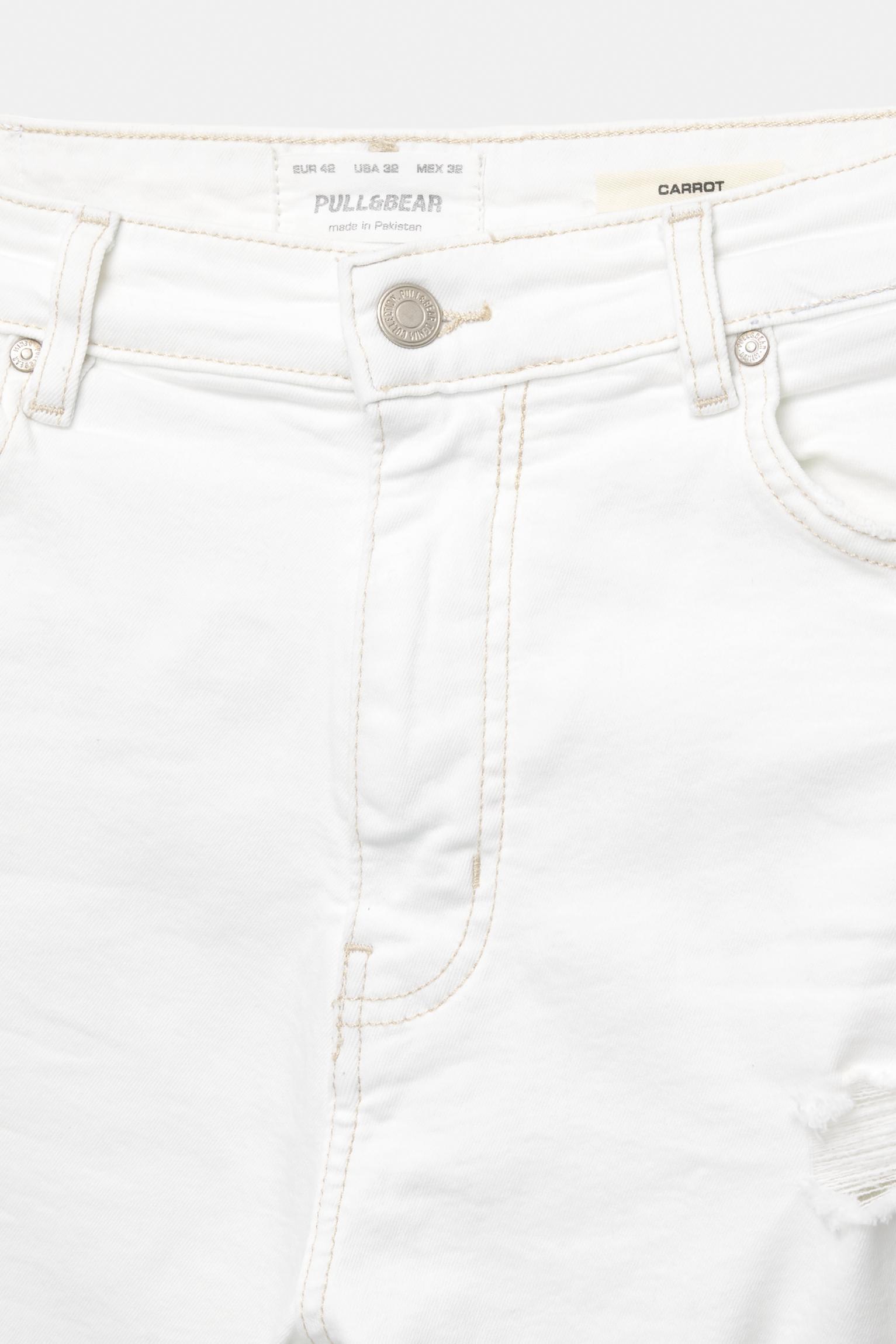 Ripped carrot fit jeans Product Image