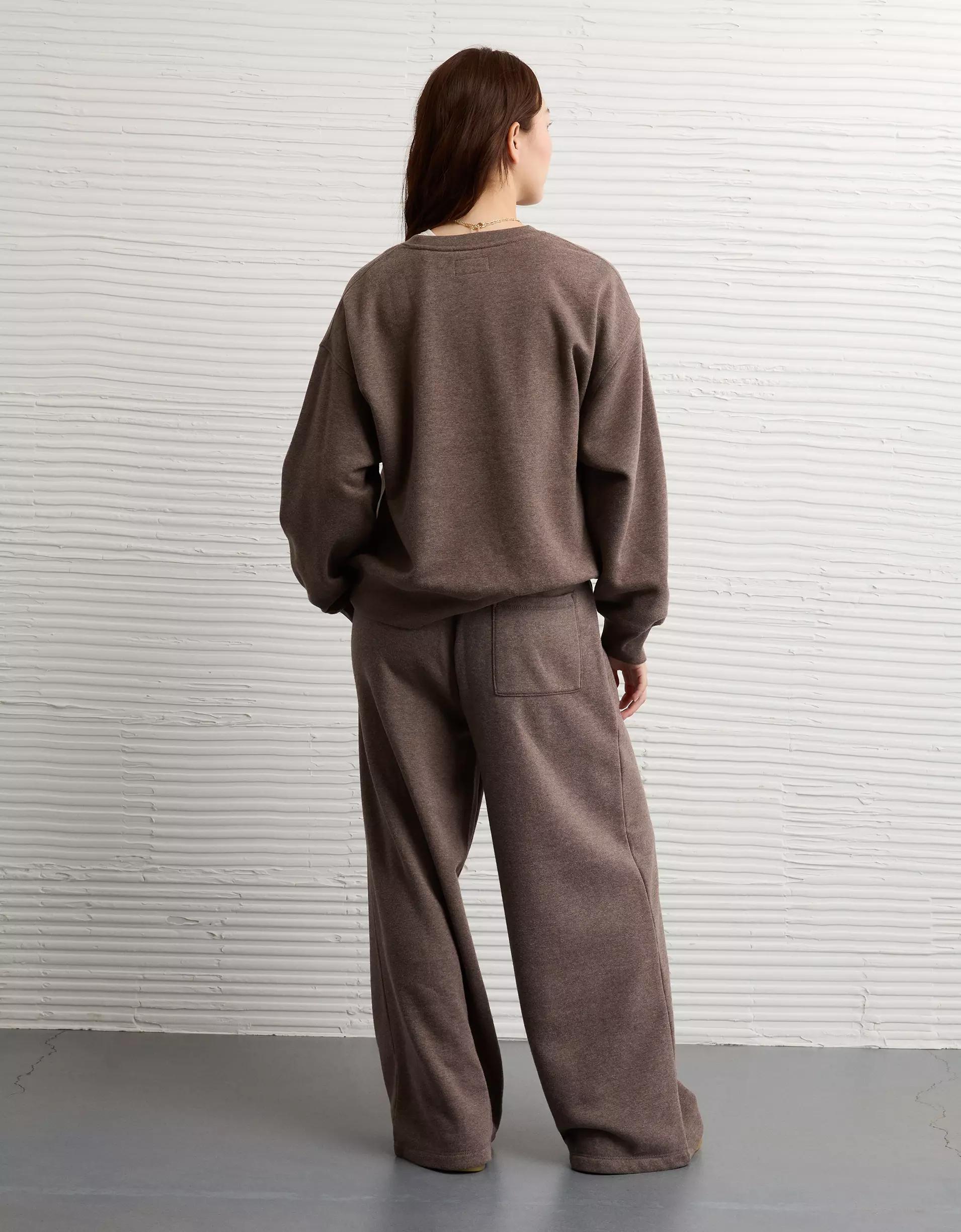 AE Everyday Luxe Crew Neck Sweatshirt Product Image