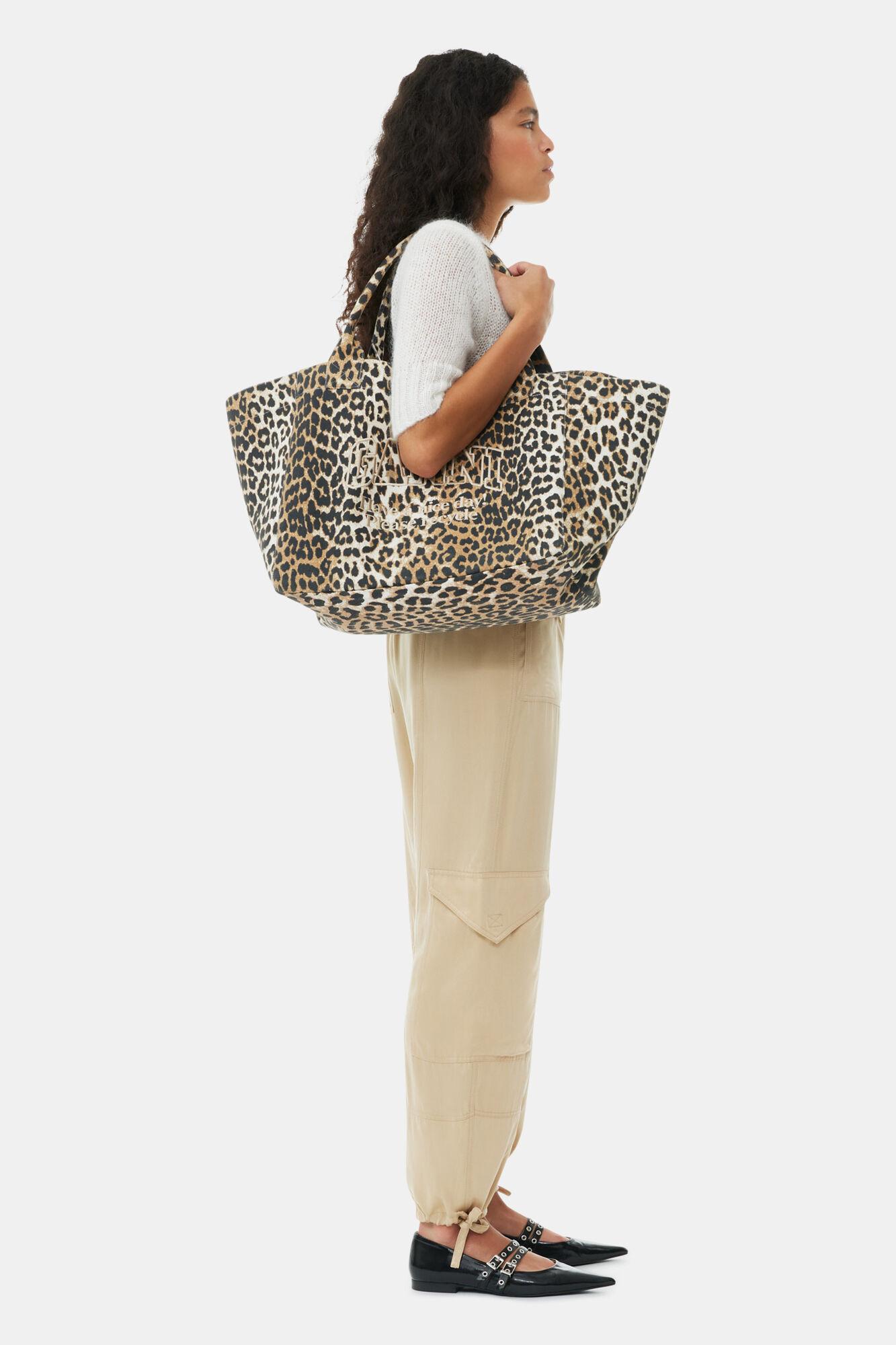 Leopard XXL Tote Product Image
