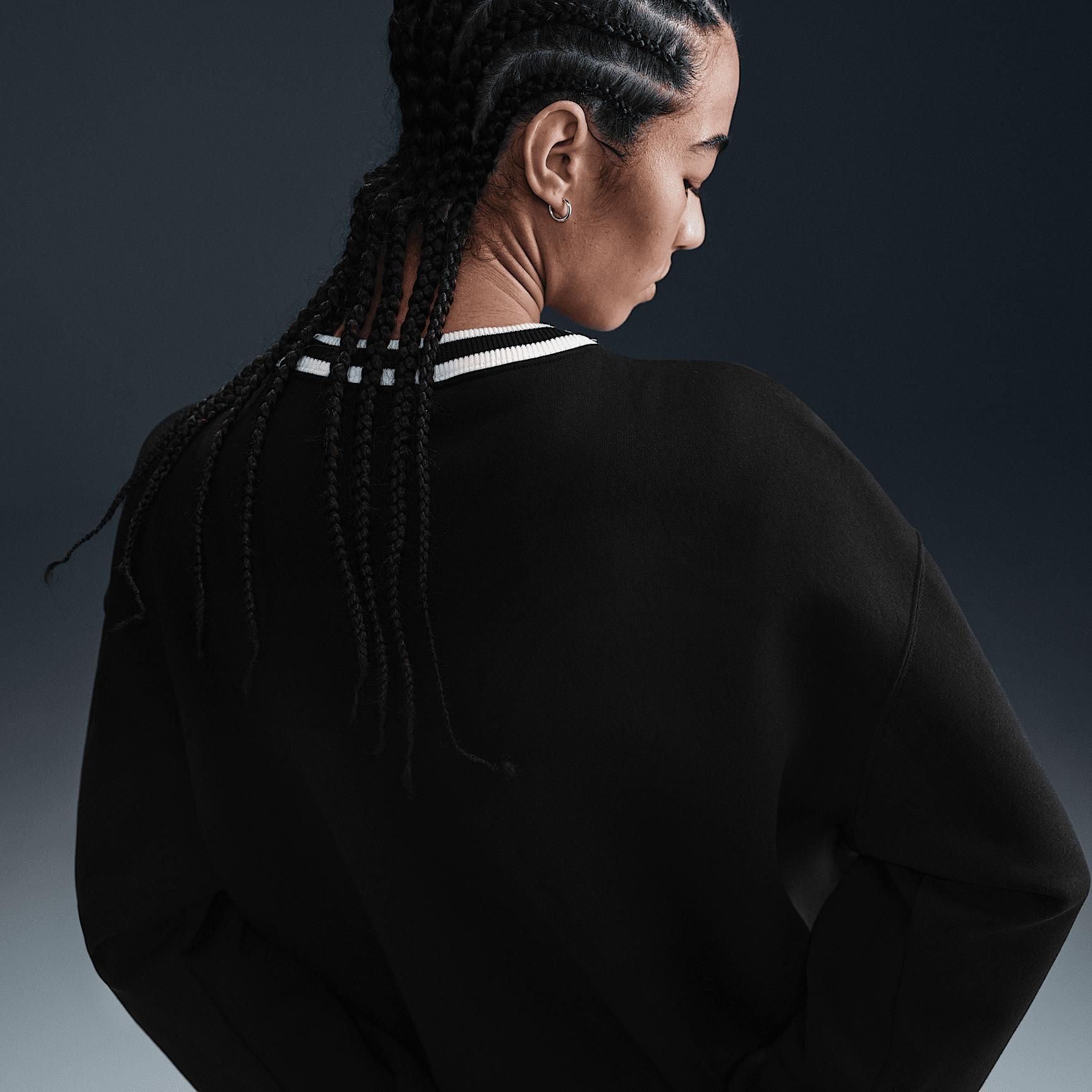 Womens Nike Sportswear Phoenix Fleece Oversized Graphic Crew-Neck Sweatshirt | HJ0949-233 Product Image