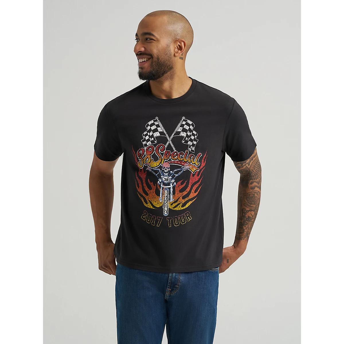 Men's Buffalo Graphic T-Shirt in Pale Gold Product Image