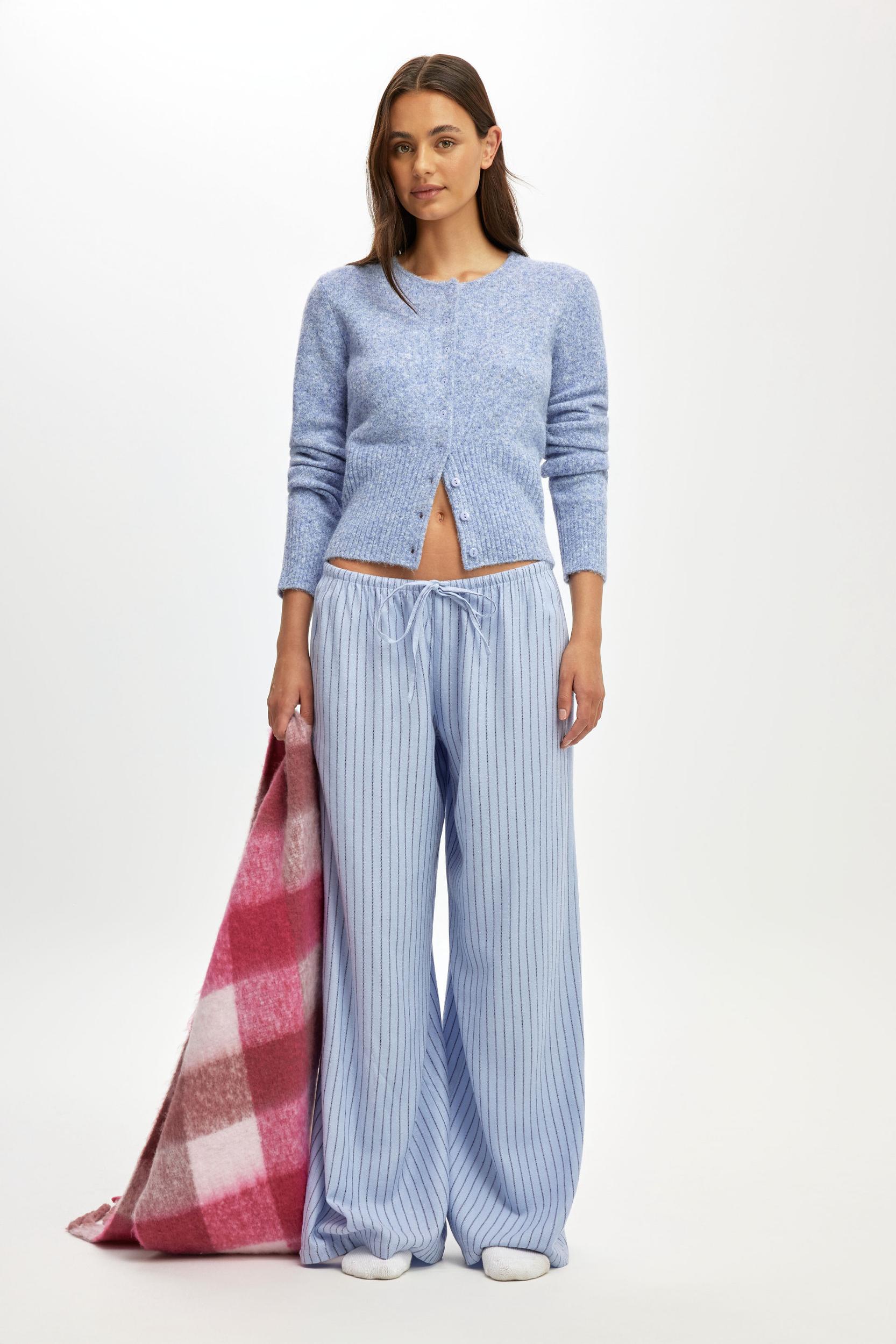 Fluffy Fitted Knit Cardi Product Image