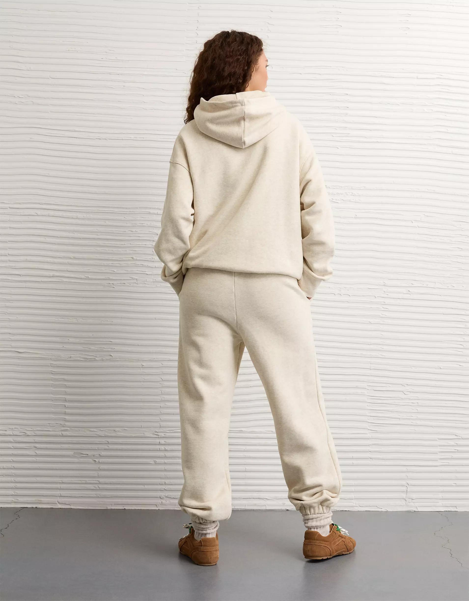AE Everyday Luxe Sweatpant Product Image