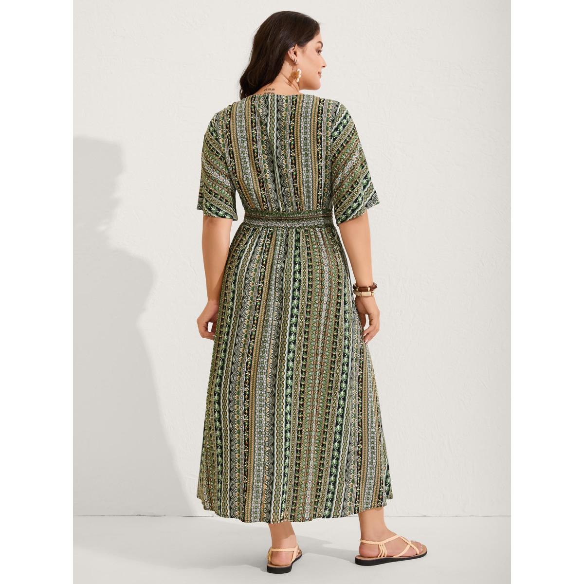 Plus Size Striped Contrast Dolman Sleeve Shirred Pocket Split Flutter Dress Truegreen Women Boho Non V-neck Half Sleeve Curvy BloomChic 12/L Product Image