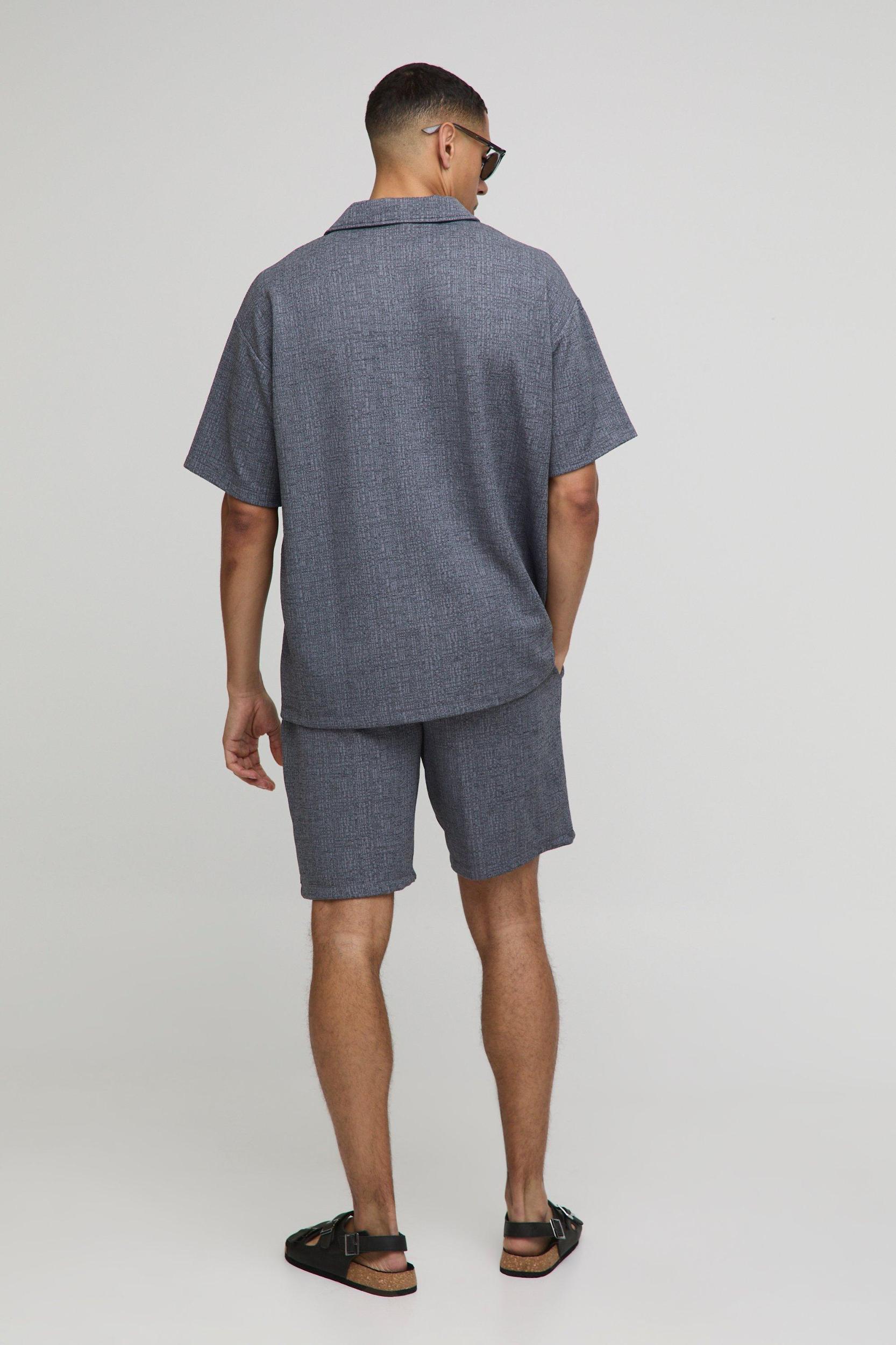 Oversized Textured Revere Polo | boohooMAN USA Product Image
