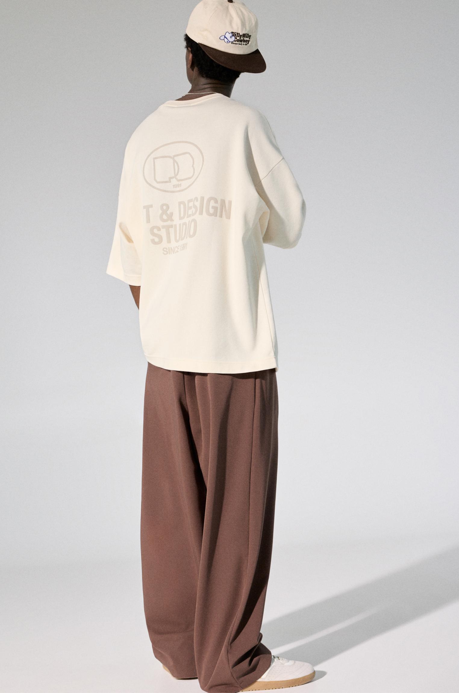 Short sleeve logo sweatshirt Product Image