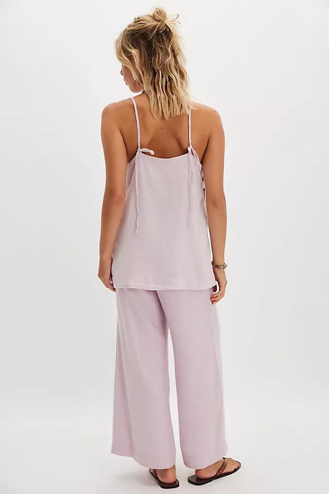 Sightseer Embroidered Linen Set Product Image