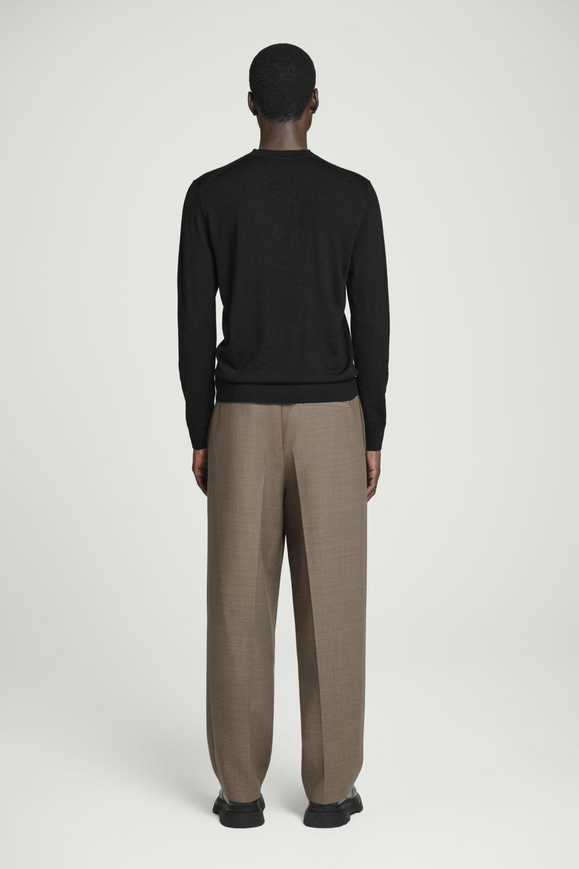 SLIM MERINO WOOL CREW-NECK SWEATER Product Image