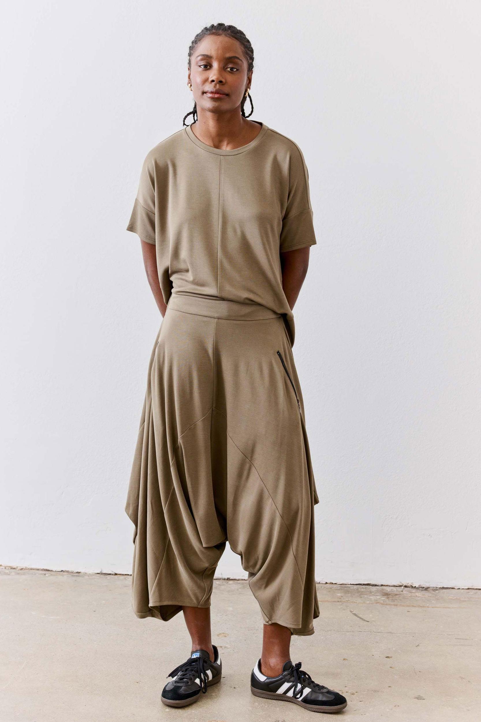 Ribbed Oversized Tee With Back Details Product Image