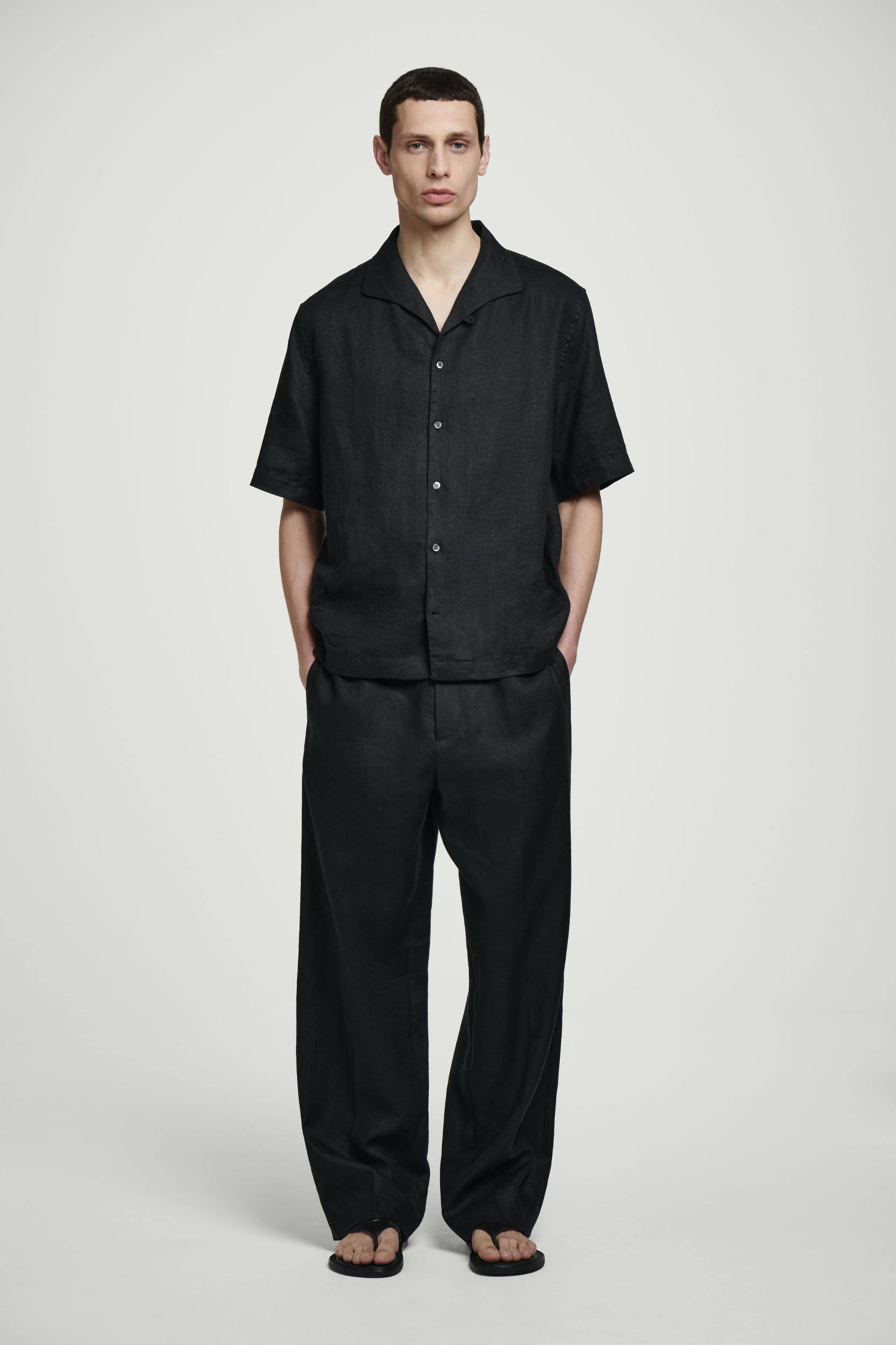 LINEN SHORT-SLEEVED SHIRT Product Image