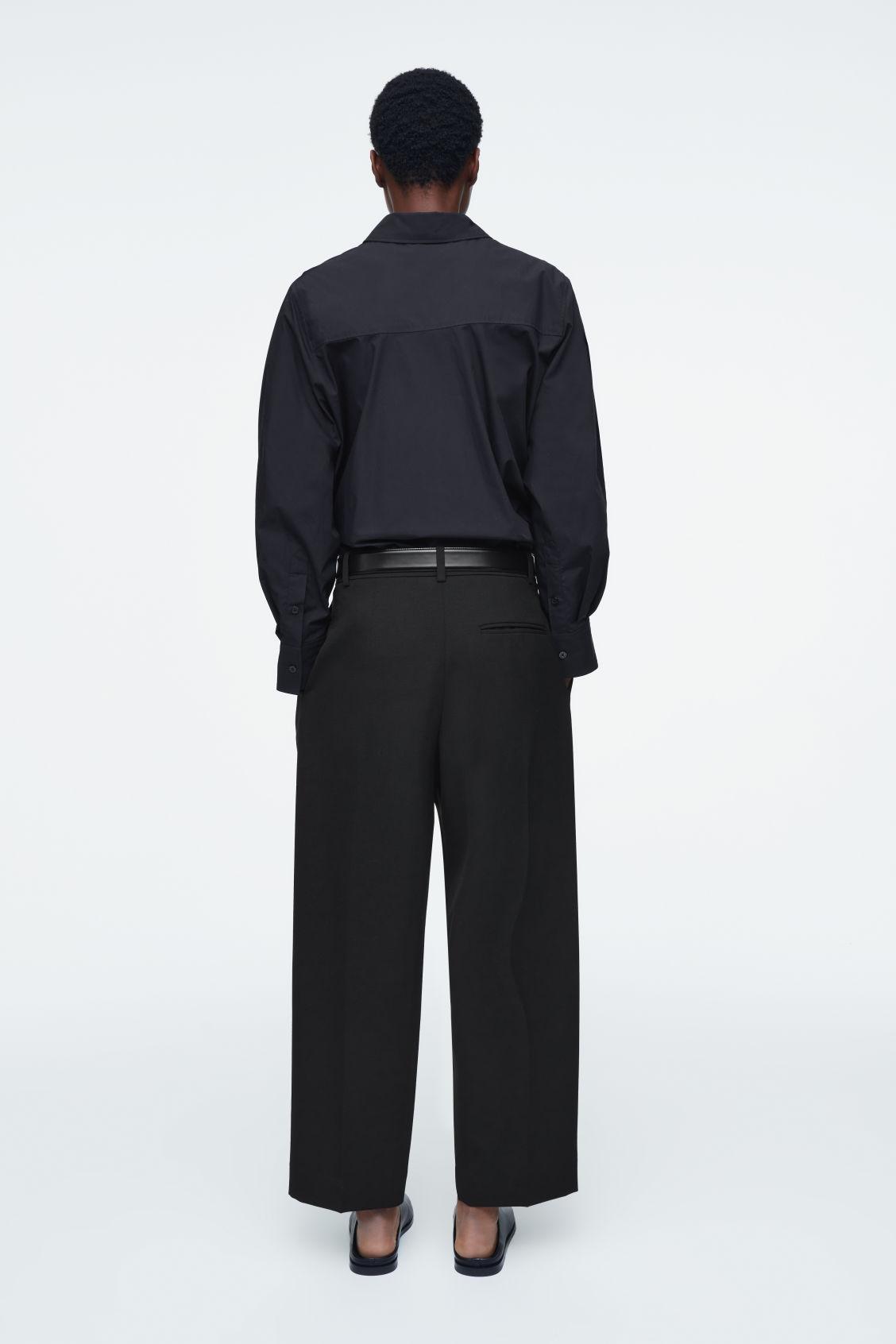PLEATED BARREL-LEG WOOL-BLEND PANTS Product Image