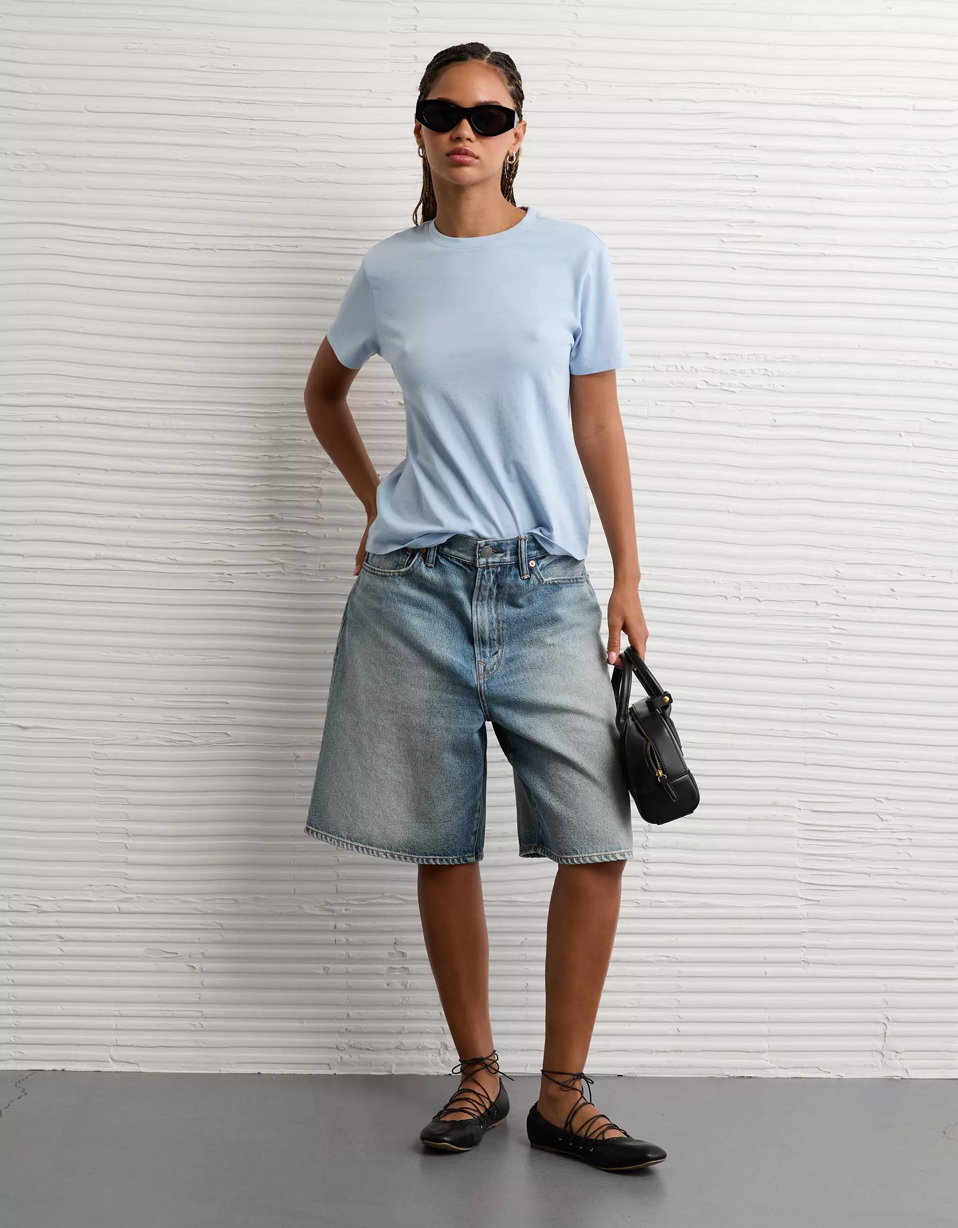 AE Classic T-Shirt Product Image