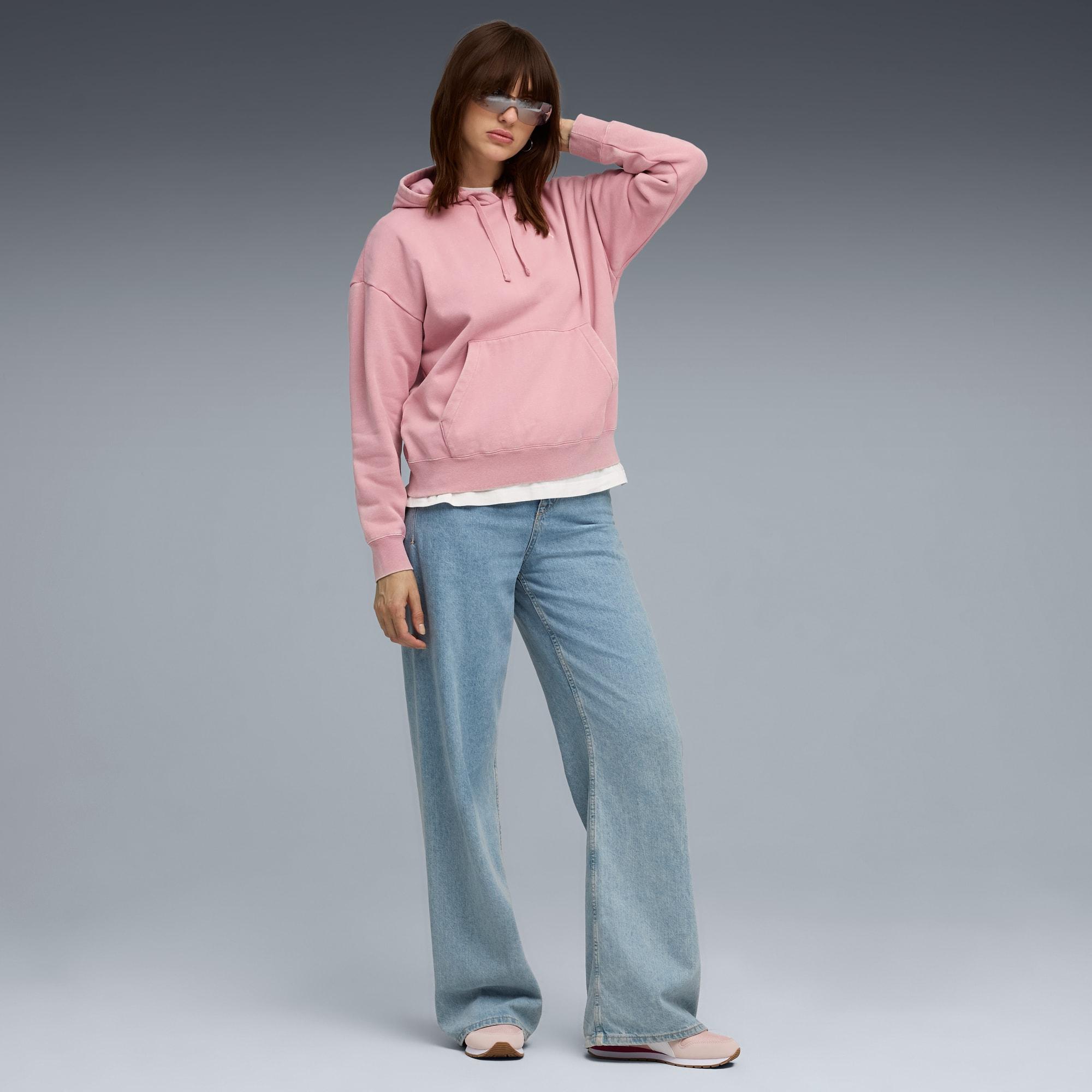 ESS ELEVATED Wash Hoodie Women Product Image