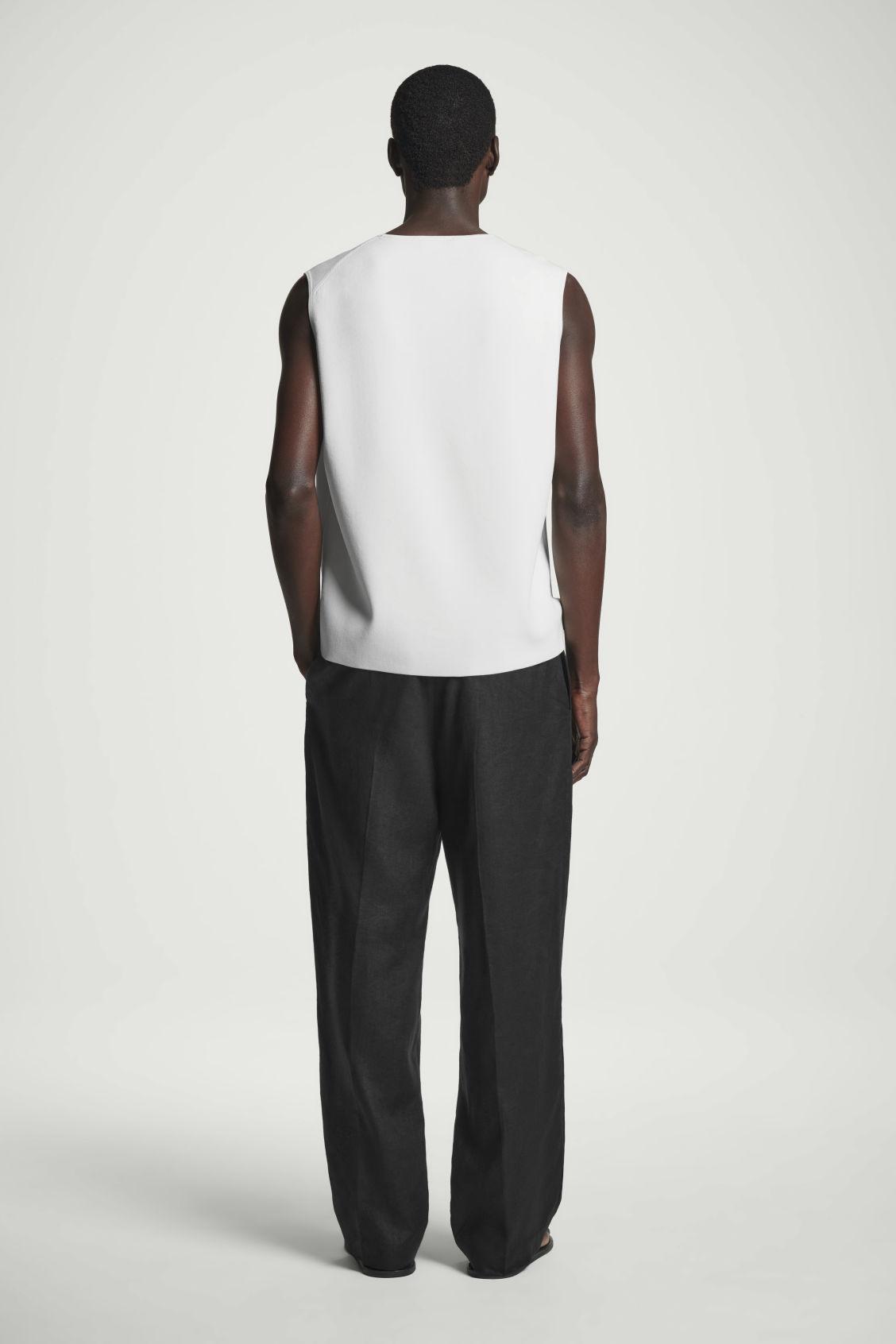 KNITTED TANK TOP Product Image