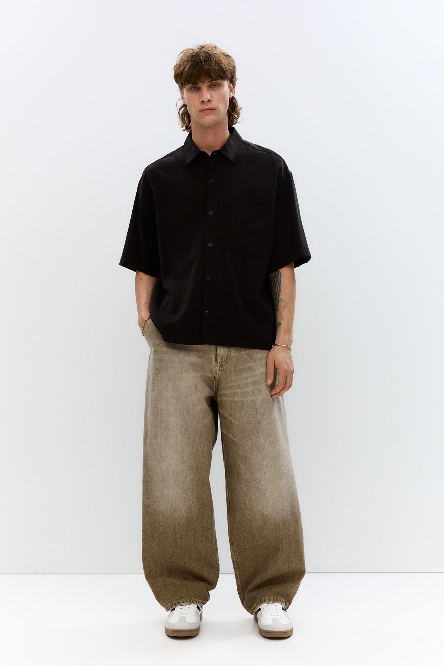 Flowing short sleeve shirt Product Image