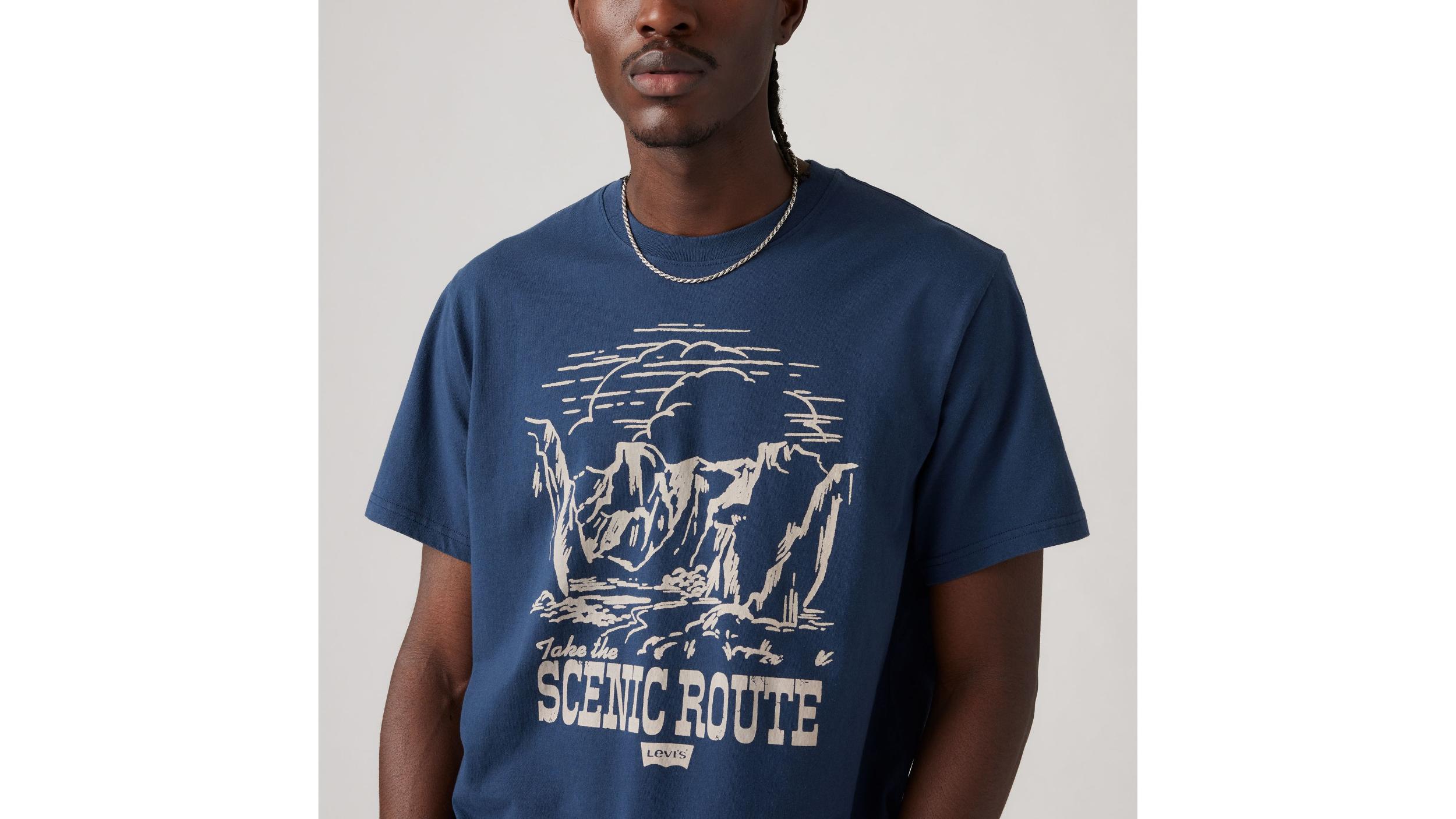 Relaxed Fit Short Sleeve Graphic T-Shirt Product Image