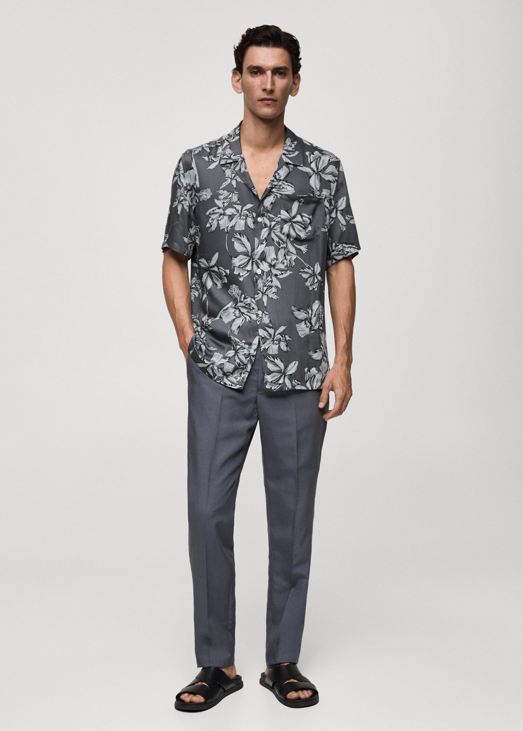 Regular-fit Hawaiian-print shirt - Men | MANGO USA Product Image